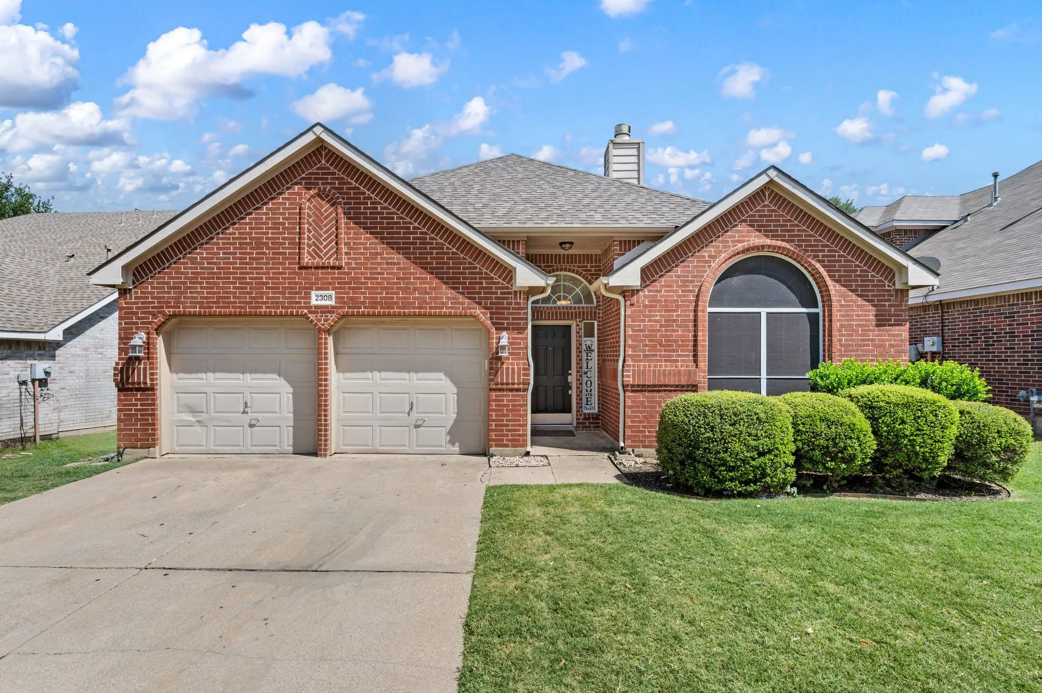 Single Family Residence For Sale in Denton County , 2308 Suntree Lane, Flower Mound, Texas 75022, 4 Bedroom, 3 Bathroom, 2 Garage spaces, 1,787 Sqft, built in 1994, mls#21321518, Real Estate Agent in Flower Mound, Homes For Sale in Denton county, Homes For Sale in Flower Mound, Realtor in Flower Mound Texas, Real Estate Brokerage Independent Realty Texas, Luminita Cordes Realtor