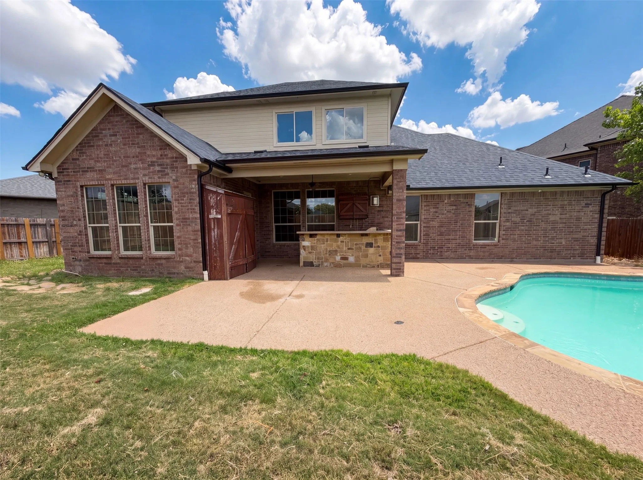 Single Family Residence For Sale in Tarrant County , 400 Blue Star Court, Burleson, Texas 76028, 5 Bedroom, 4 Bathroom, 2 Garage spaces, 3,139 Sqft, built in 2015, mls#21326762, Real Estate Agent in Burleson, Homes For Sale in Tarrant county, Homes For Sale in Burleson, Realtor in Burleson Texas, Real Estate Brokerage Independent Realty Texas, Luminita Cordes Realtor