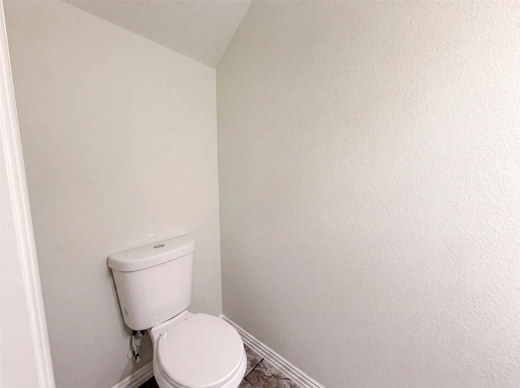 Single Family Residence For Sale in Tarrant County , 400 Blue Star Court, Burleson, Texas 76028, 5 Bedroom, 4 Bathroom, 2 Garage spaces, 3,139 Sqft, built in 2015, mls#21326762, Real Estate Agent in Burleson, Homes For Sale in Tarrant county, Homes For Sale in Burleson, Realtor in Burleson Texas, Real Estate Brokerage Independent Realty Texas, Luminita Cordes Realtor