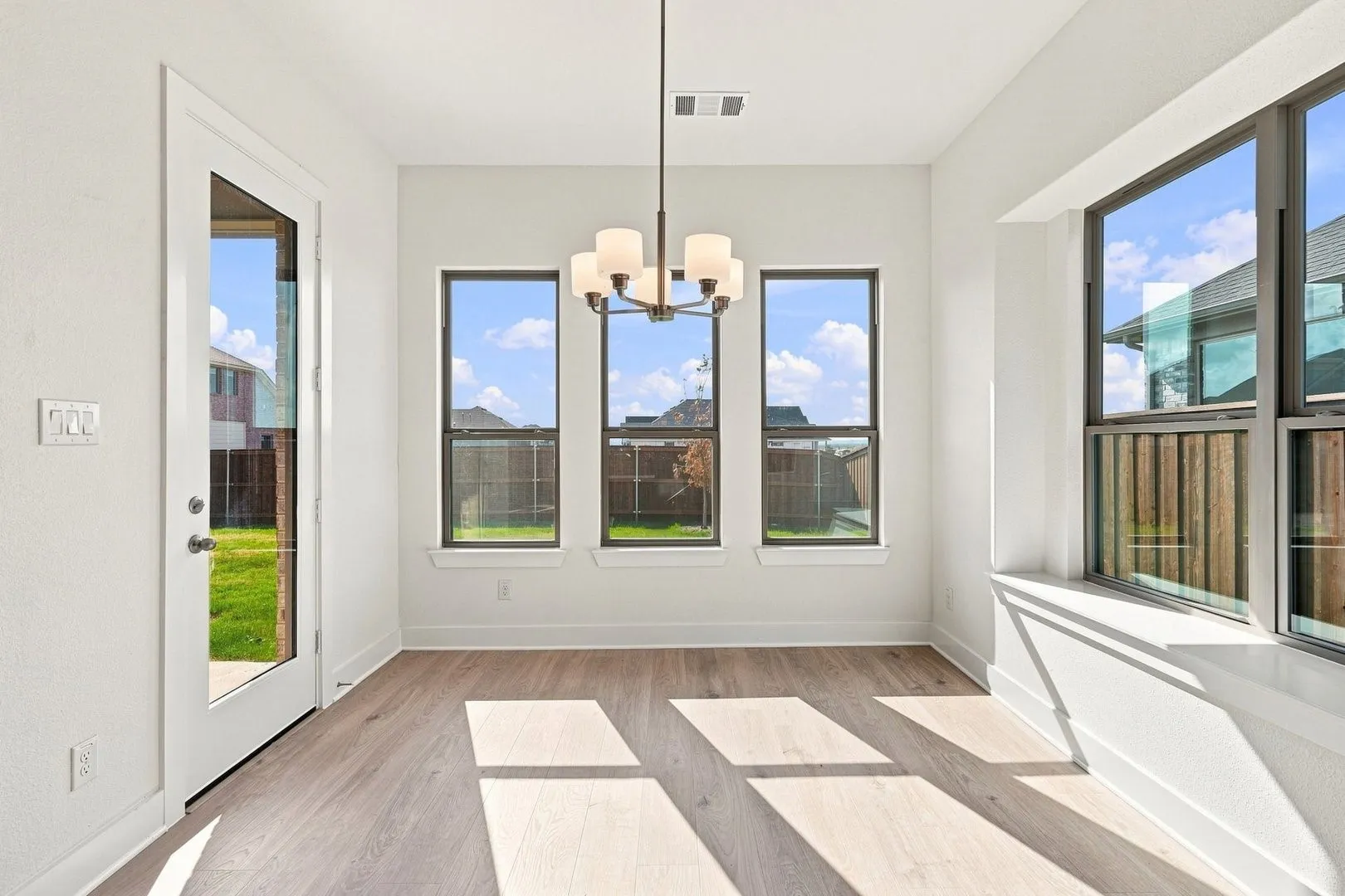 DAL_South Pointe_Caddo II_2905 Connerton Drive (20)