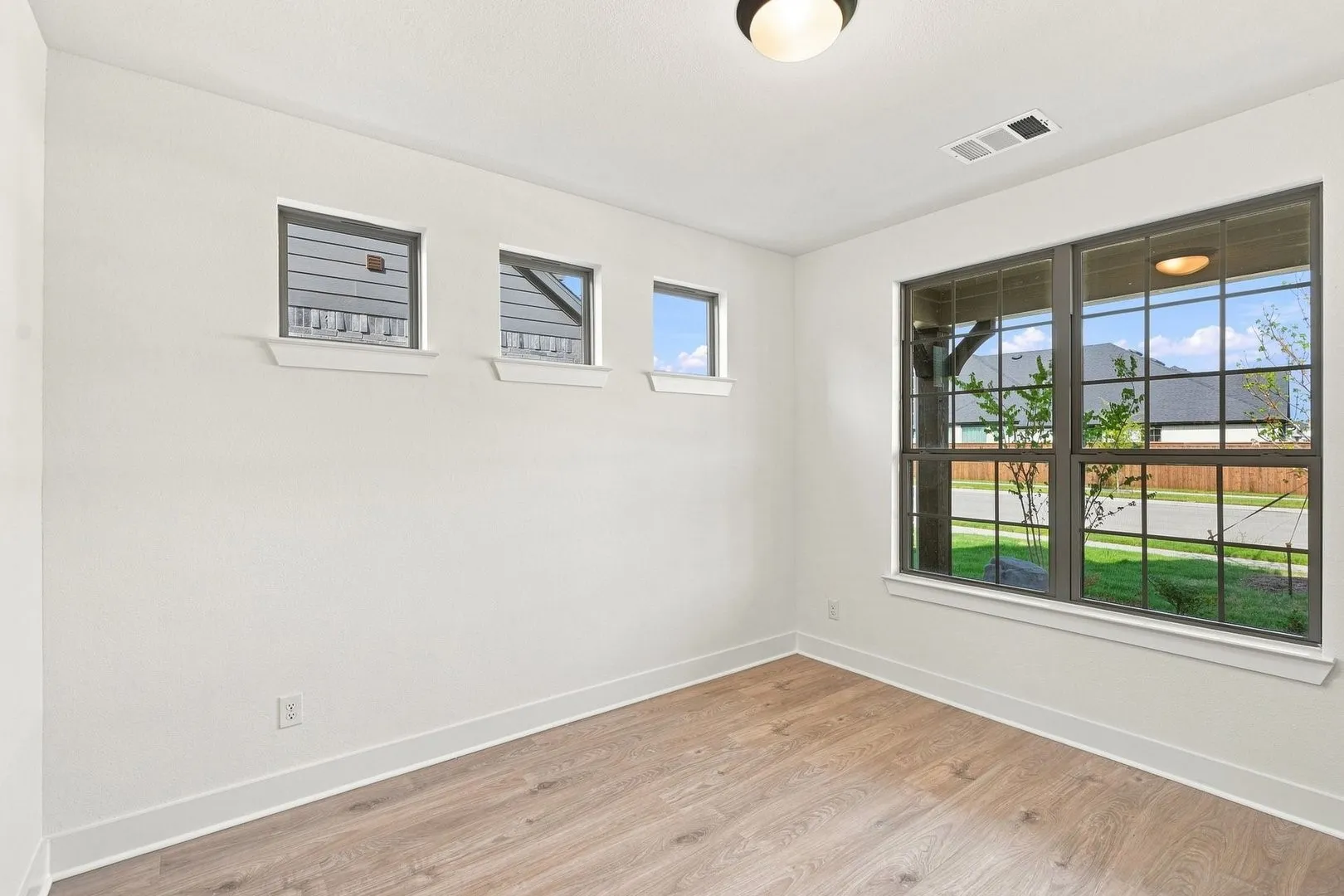 DAL_South Pointe_Caddo II_2905 Connerton Drive (38)