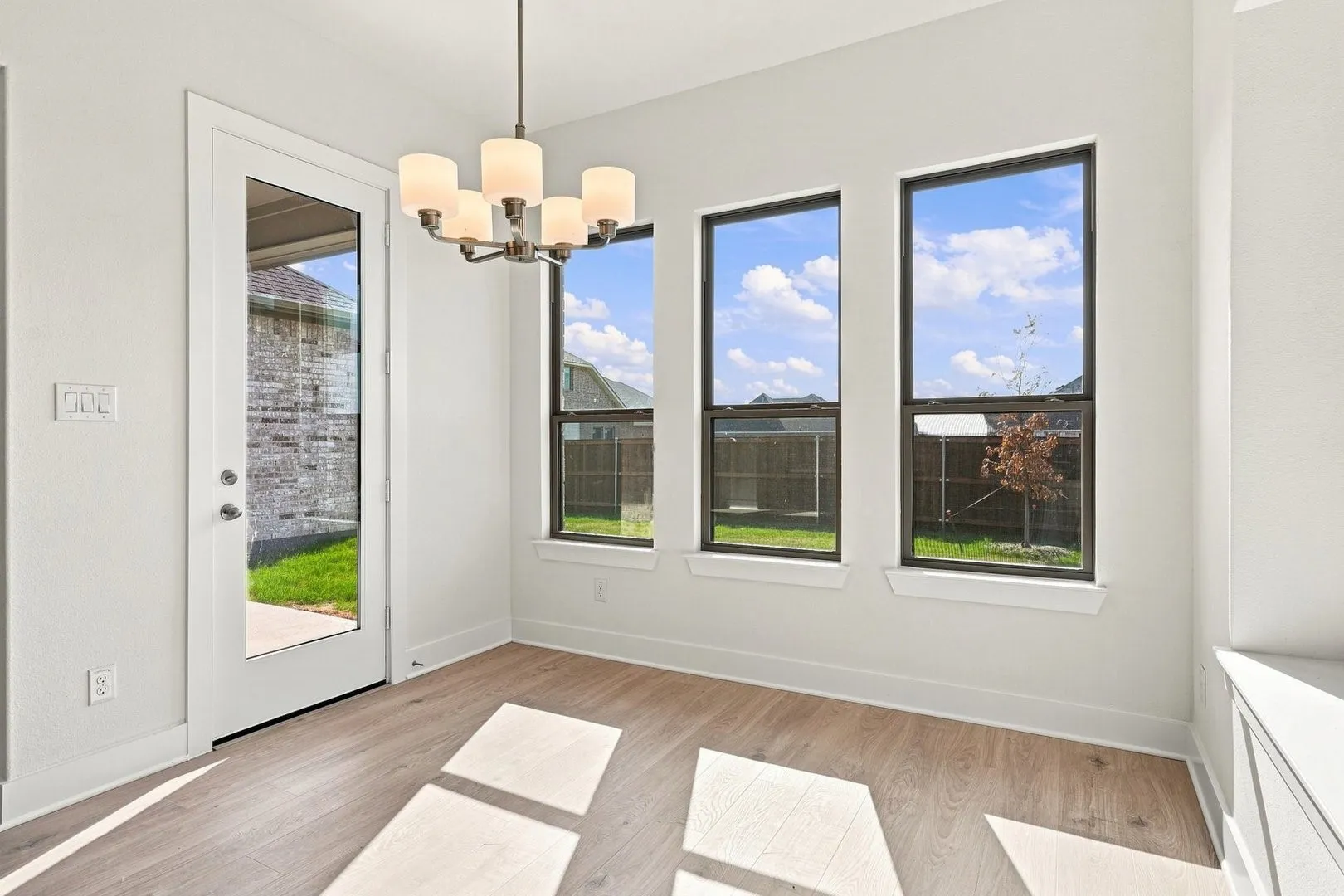 DAL_South Pointe_Caddo II_2905 Connerton Drive (21)