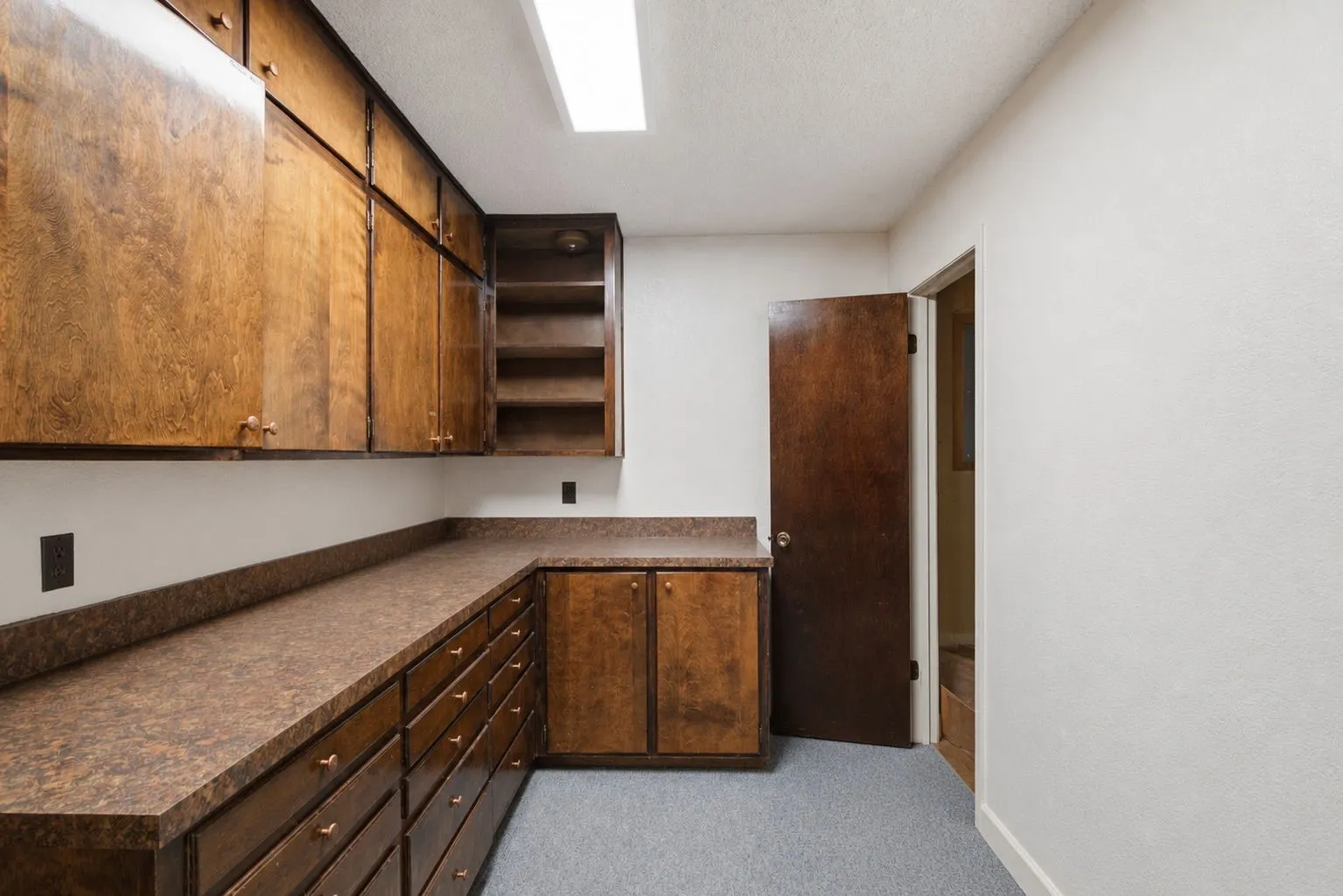 Office For Sale in Eastland County , 711 W Commerce Street, Eastland, Texas 76448, 0, 0, Garage spaces, 0 Sqft, built in 1980, Price $150,000, mls#21325997, Real Estate Agent in Eastland, Homes For Sale in Eastland county, Homes For Sale in Eastland, Realtor in Eastland Texas, Real Estate Brokerage Independent Realty Texas, Luminita Cordes Realtor