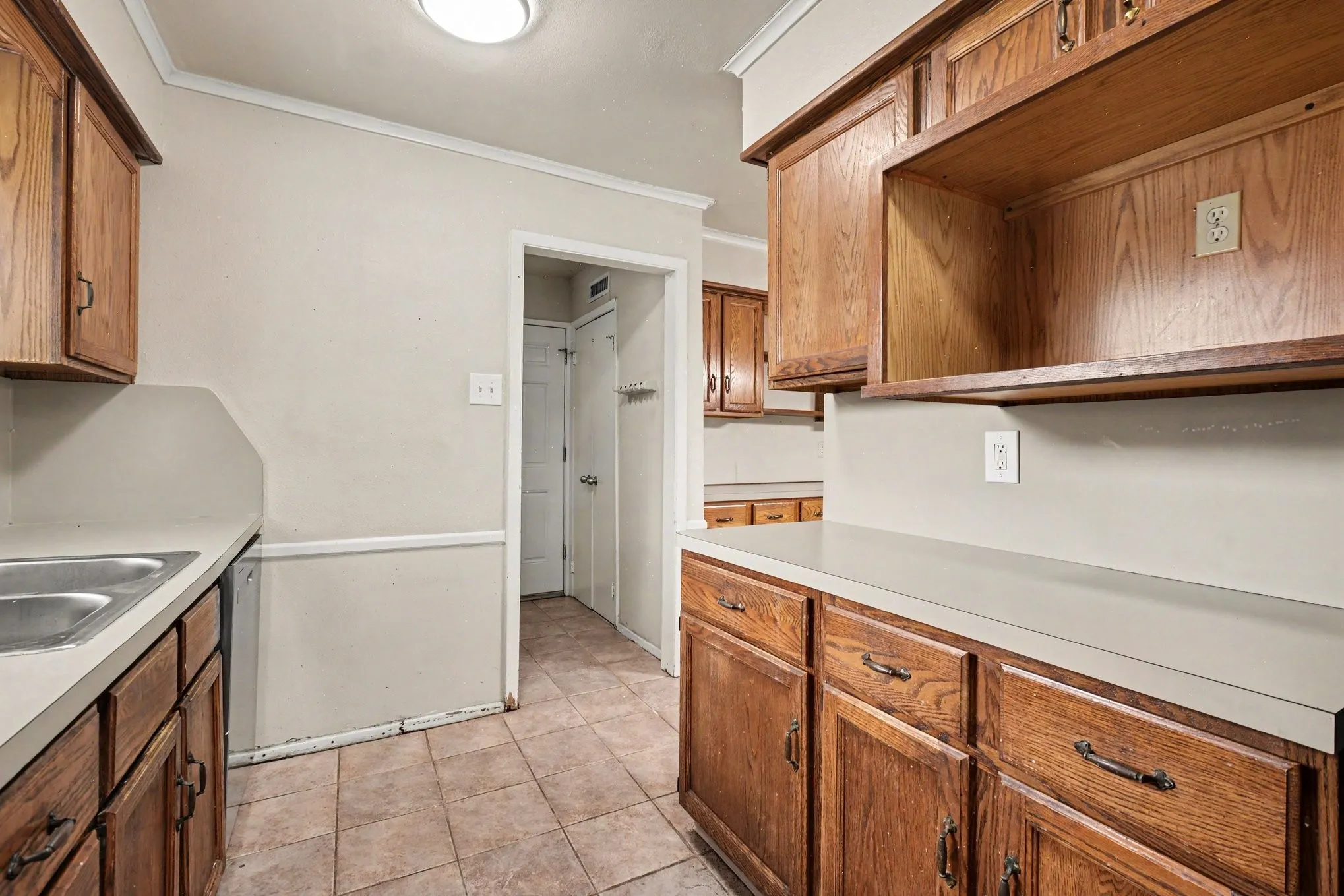Single Family Residence For Rent in Dallas County , 4237 Foliage Drive, Garland, Texas 75043, 3 Bedroom, 2 Bathroom, 2 Garage spaces, 1,531 Sqft, built in 1972, mls#21326781, Real Estate Agent in Garland, Homes For Rent in Dallas county, Homes For Rent in Garland, Realtor in Garland Texas, Real Estate Brokerage Independent Realty Texas, Luminita Cordes Realtor