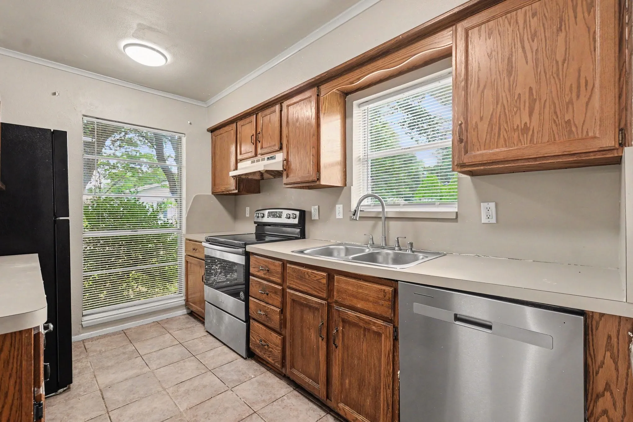 Single Family Residence For Rent in Dallas County , 4237 Foliage Drive, Garland, Texas 75043, 3 Bedroom, 2 Bathroom, 2 Garage spaces, 1,531 Sqft, built in 1972, mls#21326781, Real Estate Agent in Garland, Homes For Rent in Dallas county, Homes For Rent in Garland, Realtor in Garland Texas, Real Estate Brokerage Independent Realty Texas, Luminita Cordes Realtor