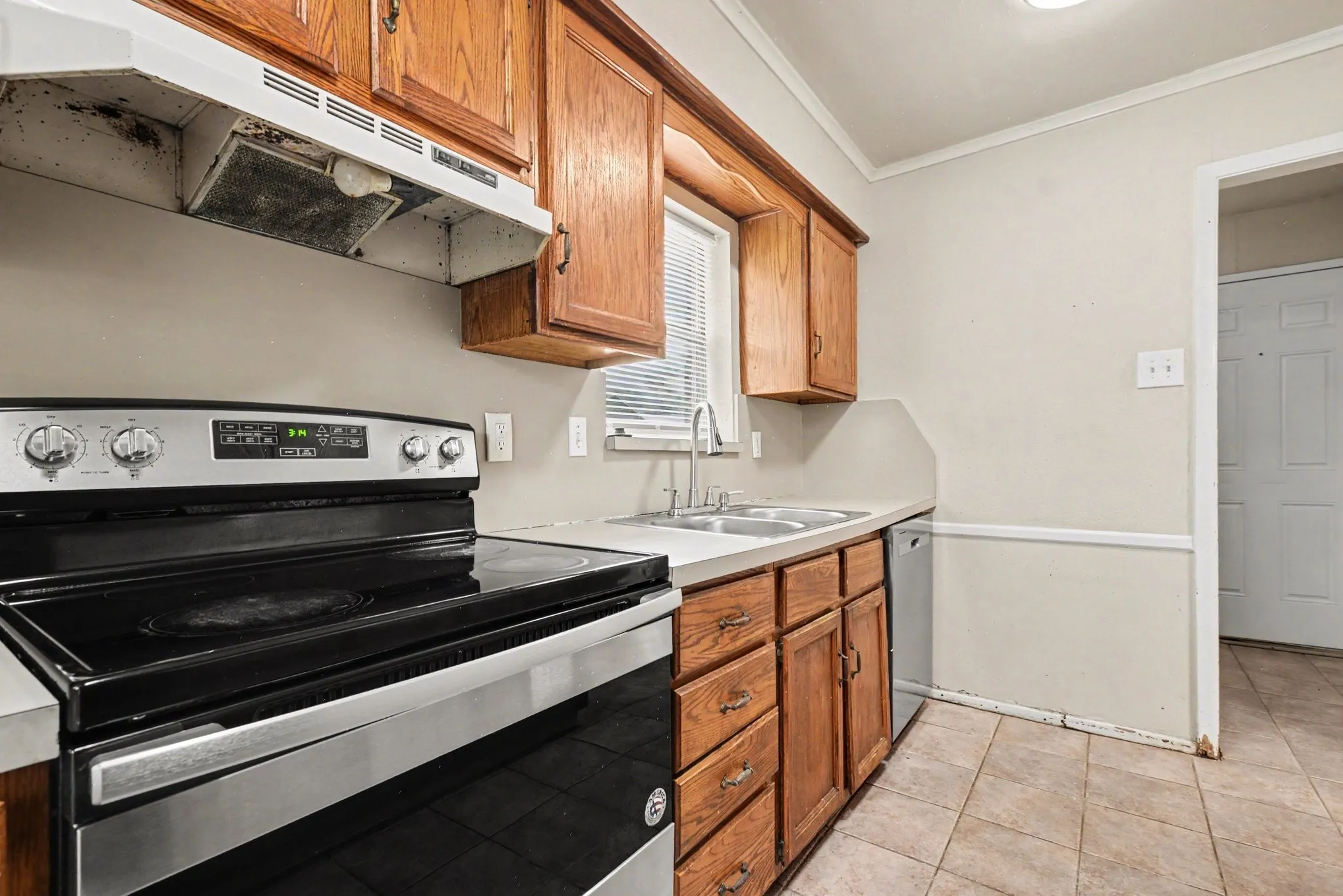Single Family Residence For Rent in Dallas County , 4237 Foliage Drive, Garland, Texas 75043, 3 Bedroom, 2 Bathroom, 2 Garage spaces, 1,531 Sqft, built in 1972, mls#21326781, Real Estate Agent in Garland, Homes For Rent in Dallas county, Homes For Rent in Garland, Realtor in Garland Texas, Real Estate Brokerage Independent Realty Texas, Luminita Cordes Realtor