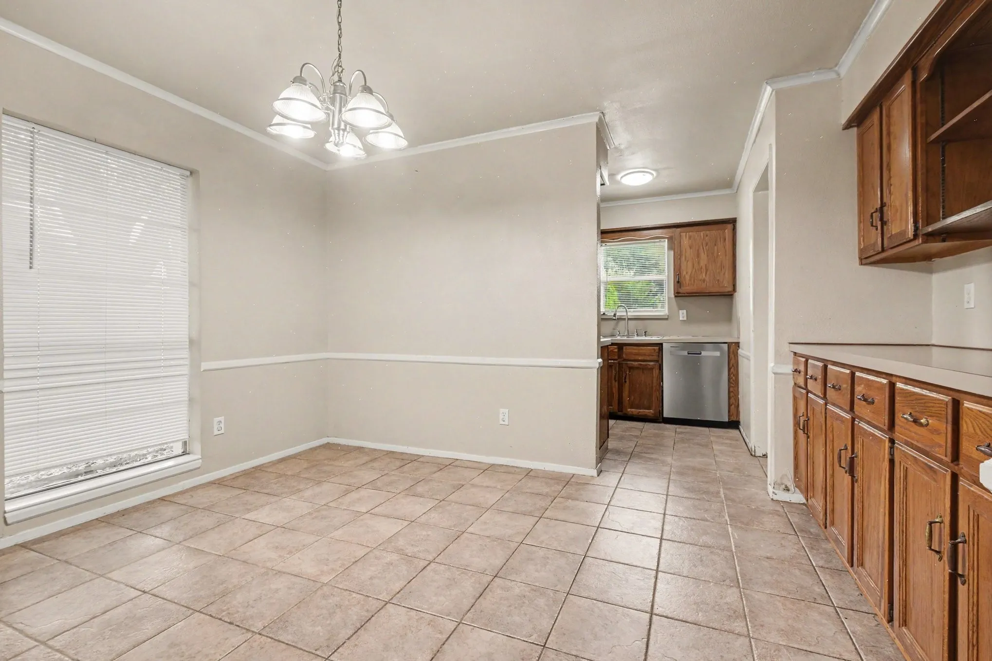 Single Family Residence For Rent in Dallas County , 4237 Foliage Drive, Garland, Texas 75043, 3 Bedroom, 2 Bathroom, 2 Garage spaces, 1,531 Sqft, built in 1972, mls#21326781, Real Estate Agent in Garland, Homes For Rent in Dallas county, Homes For Rent in Garland, Realtor in Garland Texas, Real Estate Brokerage Independent Realty Texas, Luminita Cordes Realtor