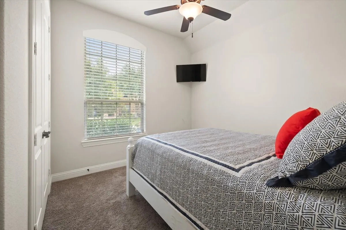 Single Family Residence For Sale in Denton County , 2831 Sherwood Drive, Trophy Club, Texas 76262, 3 Bedroom, 3 Bathroom, 2 Garage spaces, 2,160 Sqft, built in 2012, mls#21326149, Real Estate Agent in Trophy Club, Homes For Sale in Denton county, Homes For Sale in Trophy Club, Realtor in Trophy Club Texas, Real Estate Brokerage Independent Realty Texas, Luminita Cordes Realtor