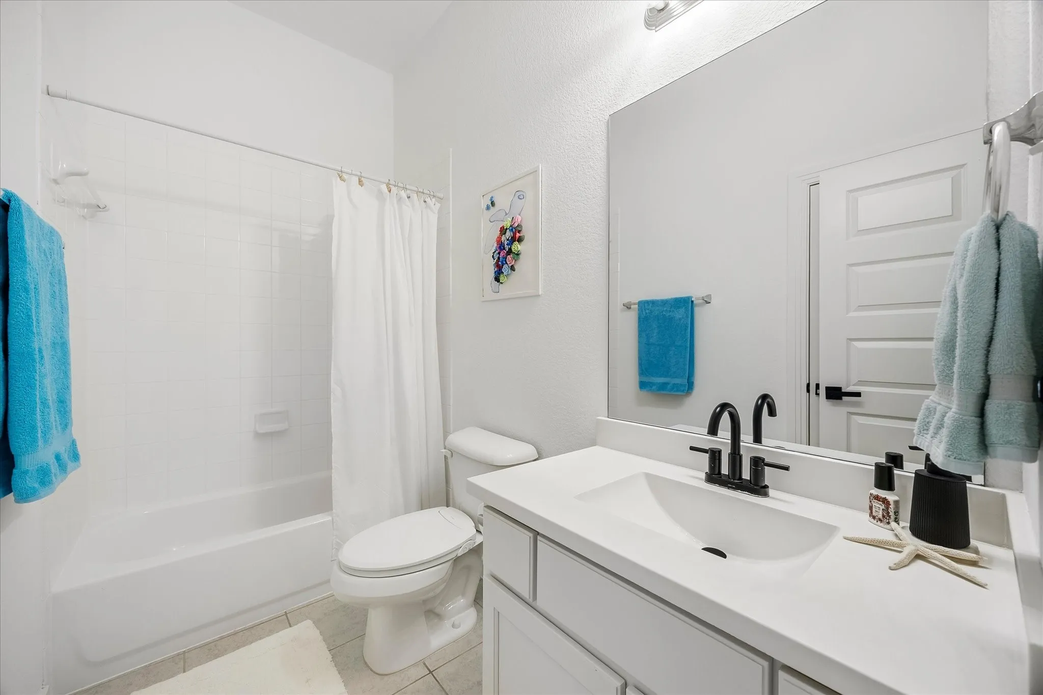 Auxiliary full bath
