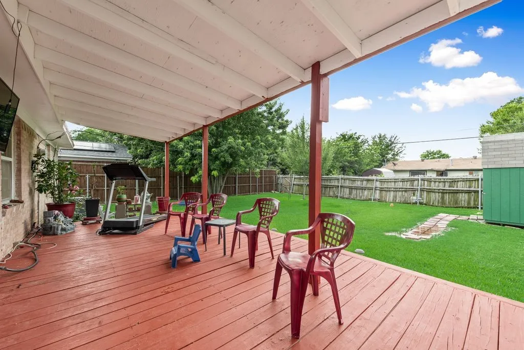 Single Family Residence For Sale in Dallas County , 1604 Summit Street, Mesquite, Texas 75149, 3 Bedroom, 1 Bathroom, 1 Garage spaces, 990 Sqft, built in 1960, mls#21322089, Real Estate Agent in Mesquite, Homes For Sale in Dallas county, Homes For Sale in Mesquite, Realtor in Mesquite Texas, Real Estate Brokerage Independent Realty Texas, Luminita Cordes Realtor