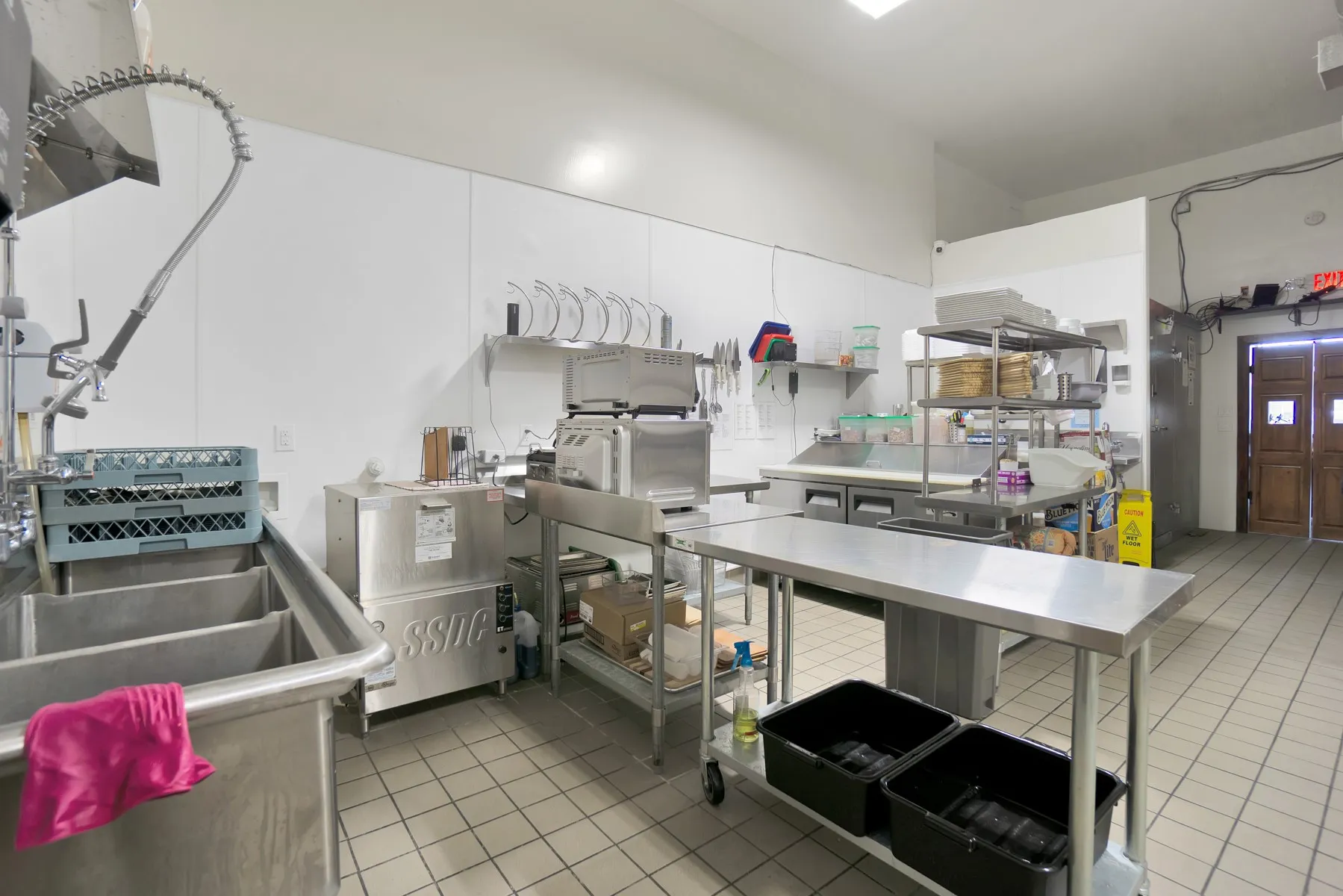 Working kitchen area