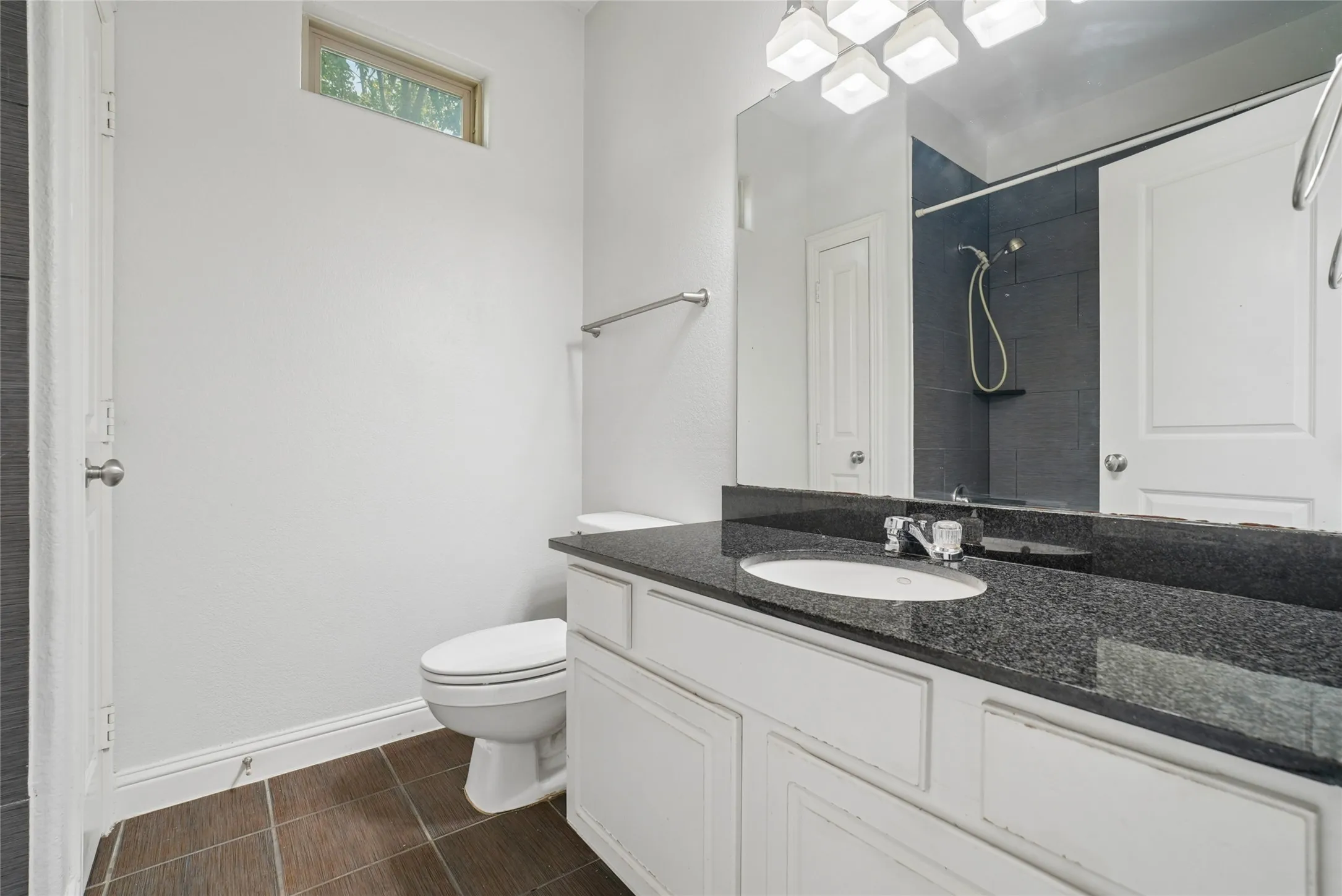 Condominium For Rent in Dallas County , 2606 N Henderson Avenue A, Dallas, Texas 75206, 3 Bedroom, 3 Bathroom, 2 Garage spaces, 1,528 Sqft, built in 2005, mls#21310827, Real Estate Agent in Dallas, Homes For Rent in Dallas county, Homes For Rent in Dallas, Realtor in Dallas Texas, Real Estate Brokerage Independent Realty Texas, Luminita Cordes Realtor