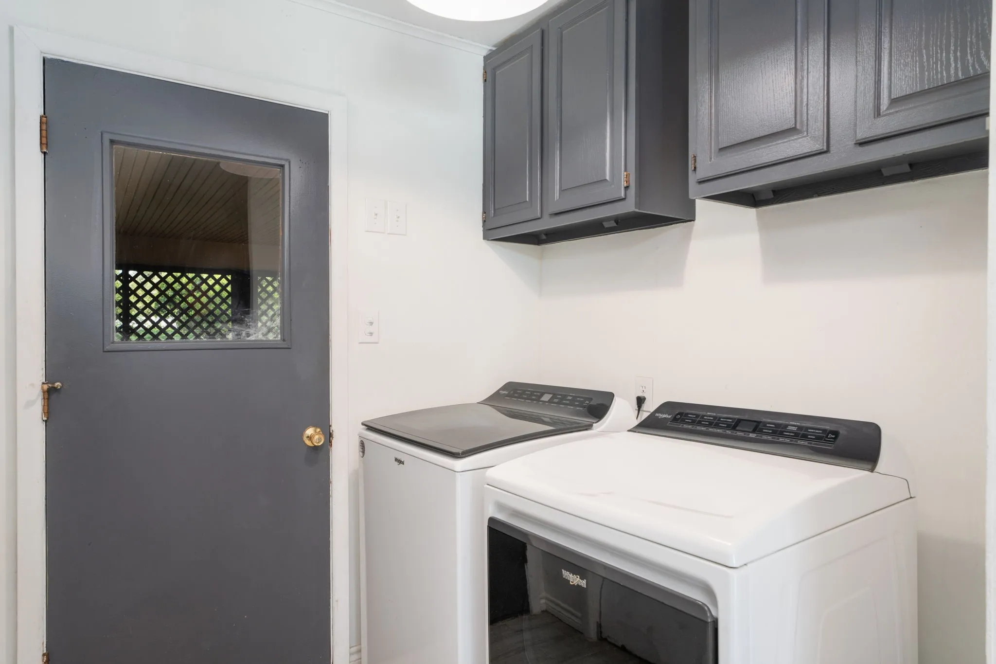 Single Family Residence For Sale in Anderson County , 137 Gardner Drive, Palestine, Texas 75803, 3 Bedroom, 2 Bathroom, 1 Garage spaces, 2,203 Sqft, built in 1957, mls#21326190, Real Estate Agent in Palestine, Homes For Sale in Anderson county, Homes For Sale in Palestine, Realtor in Palestine Texas, Real Estate Brokerage Independent Realty Texas, Luminita Cordes Realtor