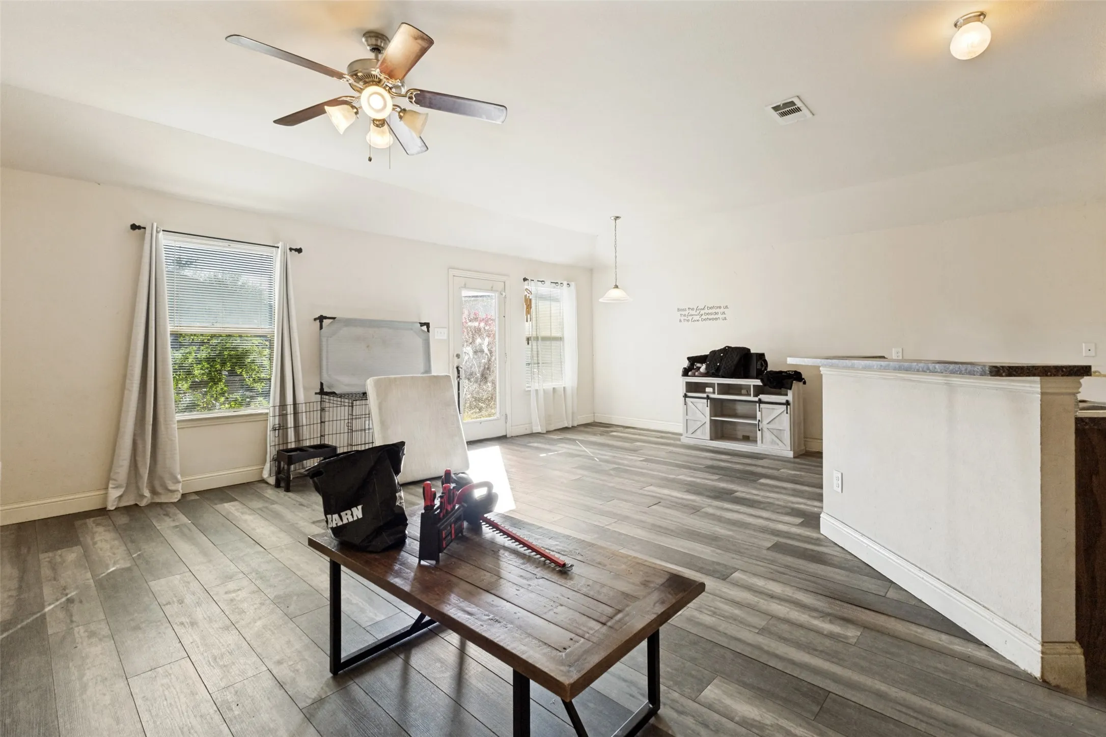 Single Family Residence For Sale in Dallas County , 13219 Alsatian Court, Dallas, Texas 75253, 4 Bedroom, 2 Bathroom, 2 Garage spaces, 1,606 Sqft, built in 2015, mls#21326793, Real Estate Agent in Dallas, Homes For Sale in Dallas county, Homes For Sale in Dallas, Realtor in Dallas Texas, Real Estate Brokerage Independent Realty Texas, Luminita Cordes Realtor