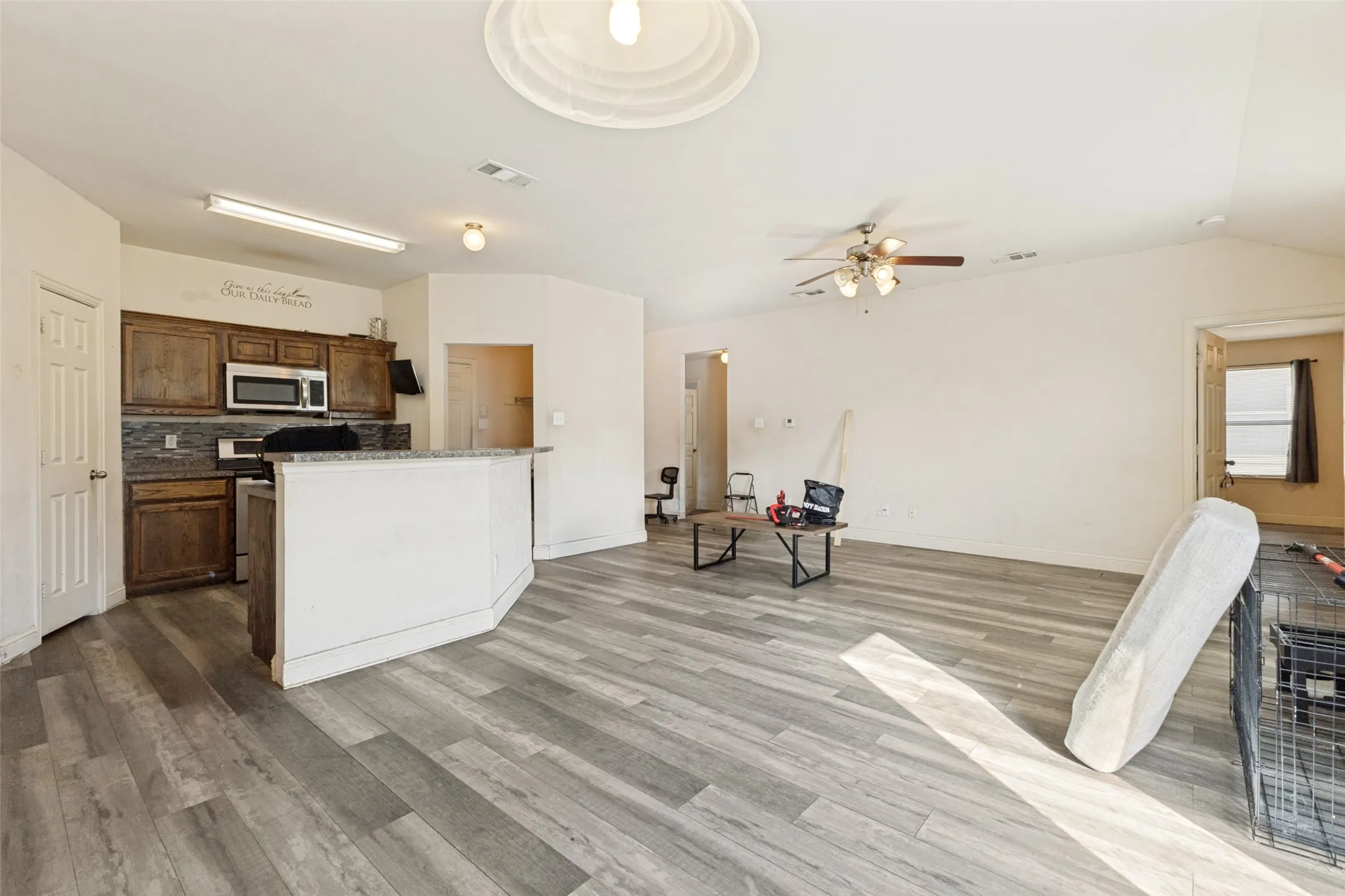 Single Family Residence For Sale in Dallas County , 13219 Alsatian Court, Dallas, Texas 75253, 4 Bedroom, 2 Bathroom, 2 Garage spaces, 1,606 Sqft, built in 2015, mls#21326793, Real Estate Agent in Dallas, Homes For Sale in Dallas county, Homes For Sale in Dallas, Realtor in Dallas Texas, Real Estate Brokerage Independent Realty Texas, Luminita Cordes Realtor