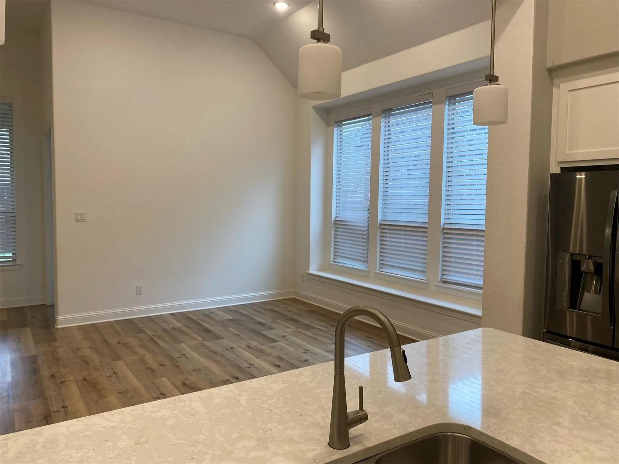 Single Family Residence For Rent in Denton County , 3930 Prairie Clover Lane, Prosper, Texas 75078, 4 Bedroom, 5 Bathroom, 3 Garage spaces, 3,302 Sqft, built in 2019, mls#21310800, Real Estate Agent in Prosper, Homes For Rent in Denton county, Homes For Rent in Prosper, Realtor in Prosper Texas, Real Estate Brokerage Independent Realty Texas, Luminita Cordes Realtor