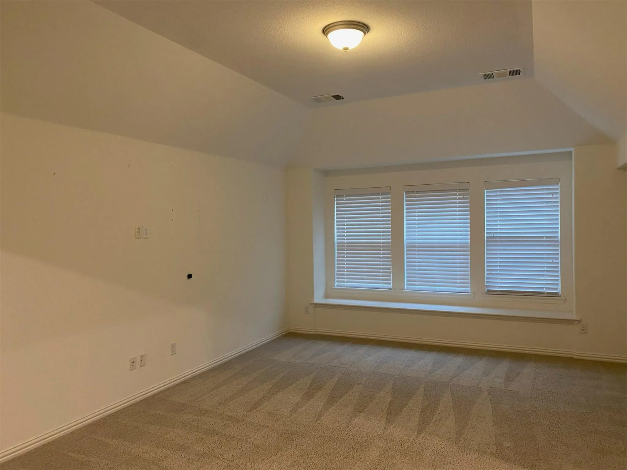 Single Family Residence For Rent in Denton County , 3930 Prairie Clover Lane, Prosper, Texas 75078, 4 Bedroom, 5 Bathroom, 3 Garage spaces, 3,302 Sqft, built in 2019, mls#21310800, Real Estate Agent in Prosper, Homes For Rent in Denton county, Homes For Rent in Prosper, Realtor in Prosper Texas, Real Estate Brokerage Independent Realty Texas, Luminita Cordes Realtor