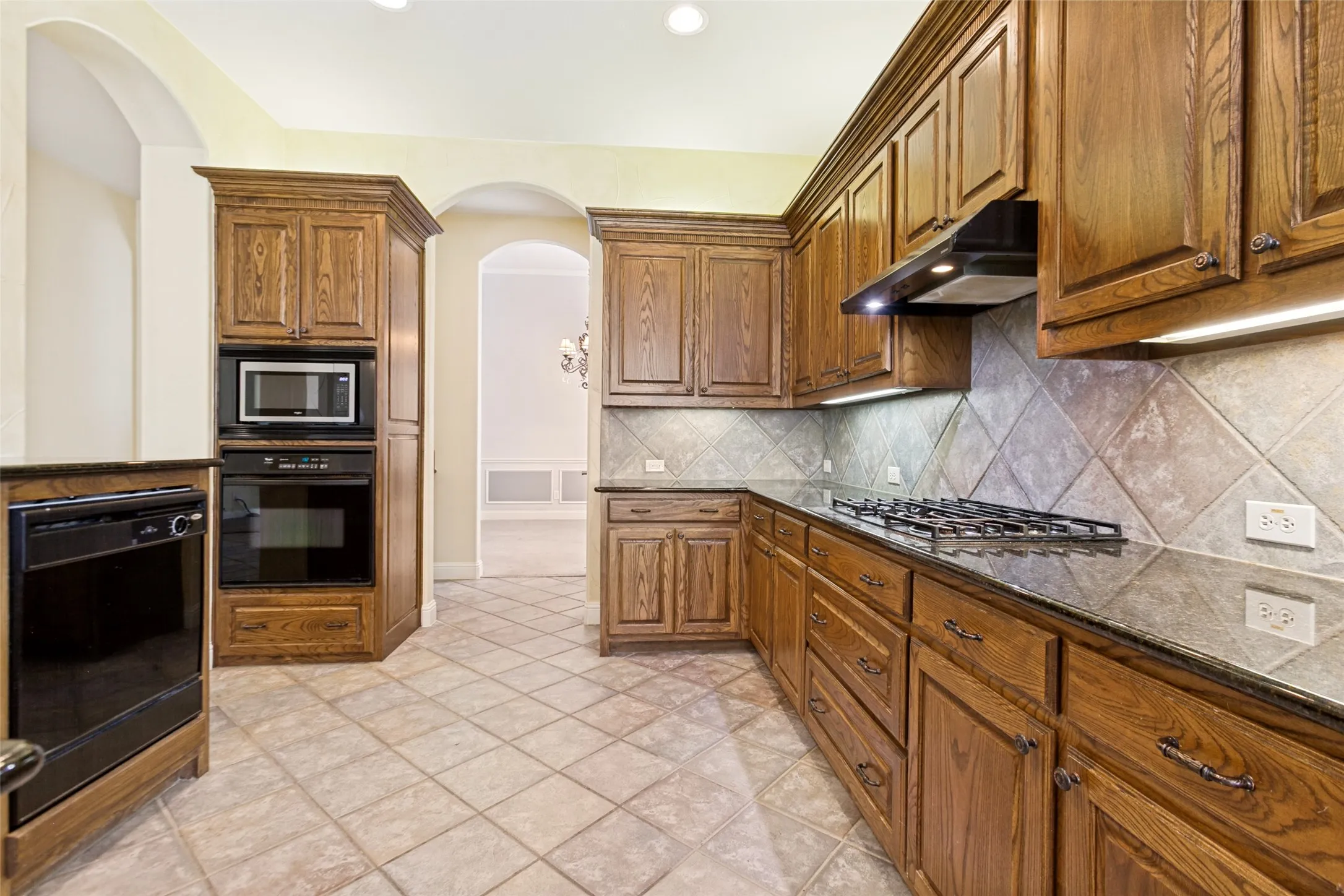 Single Family Residence For Sale in Collin County , 709 Pelican Hills Drive, Fairview, Texas 75069, 2 Bedroom, 2 Bathroom, 2 Garage spaces, 2,098 Sqft, built in 2005, mls#21317757, Real Estate Agent in Fairview, Homes For Sale in Collin county, Homes For Sale in Fairview, Realtor in Fairview Texas, Real Estate Brokerage Independent Realty Texas, Luminita Cordes Realtor