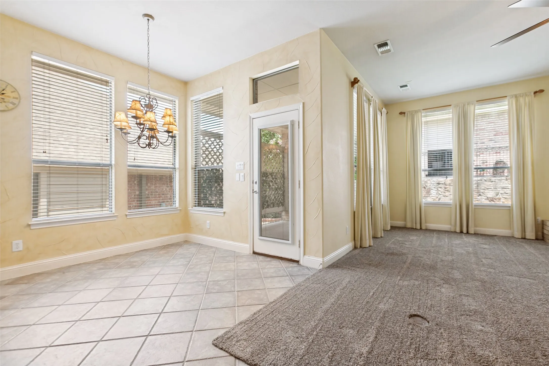 Single Family Residence For Sale in Collin County , 709 Pelican Hills Drive, Fairview, Texas 75069, 2 Bedroom, 2 Bathroom, 2 Garage spaces, 2,098 Sqft, built in 2005, mls#21317757, Real Estate Agent in Fairview, Homes For Sale in Collin county, Homes For Sale in Fairview, Realtor in Fairview Texas, Real Estate Brokerage Independent Realty Texas, Luminita Cordes Realtor