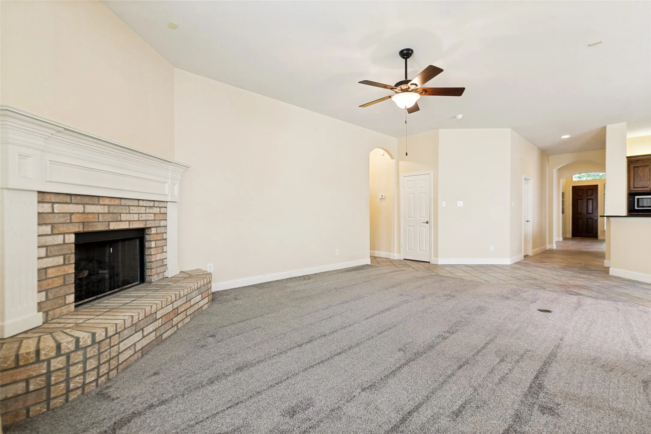 Single Family Residence For Sale in Collin County , 709 Pelican Hills Drive, Fairview, Texas 75069, 2 Bedroom, 2 Bathroom, 2 Garage spaces, 2,098 Sqft, built in 2005, mls#21317757, Real Estate Agent in Fairview, Homes For Sale in Collin county, Homes For Sale in Fairview, Realtor in Fairview Texas, Real Estate Brokerage Independent Realty Texas, Luminita Cordes Realtor
