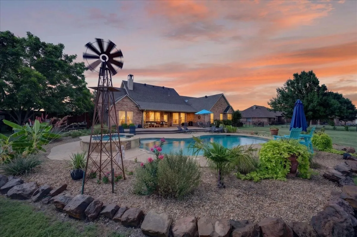 Virtual twilight view of back