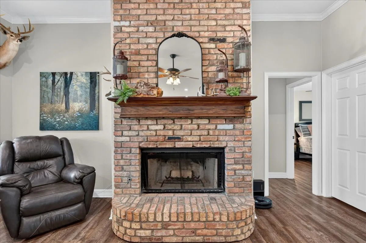 Gorgeous Chicago brick, wood-burning fireplace