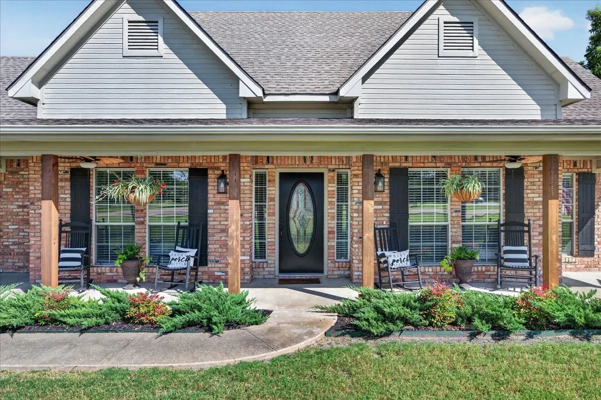 Gorgeous covered front porch.