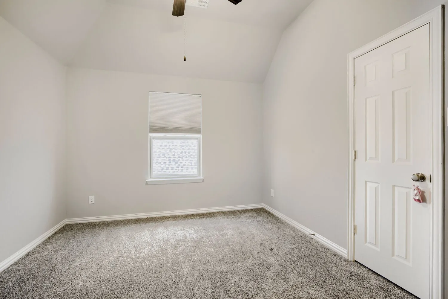 Single Family Residence For Sale in Kaufman County , 1105 Somerset Circle, Forney, Texas 75126, 5 Bedroom, 4 Bathroom, 3 Garage spaces, 3,158 Sqft, built in 2014, mls#21325817, Real Estate Agent in Forney, Homes For Sale in Kaufman county, Homes For Sale in Forney, Realtor in Forney Texas, Real Estate Brokerage Independent Realty Texas, Luminita Cordes Realtor