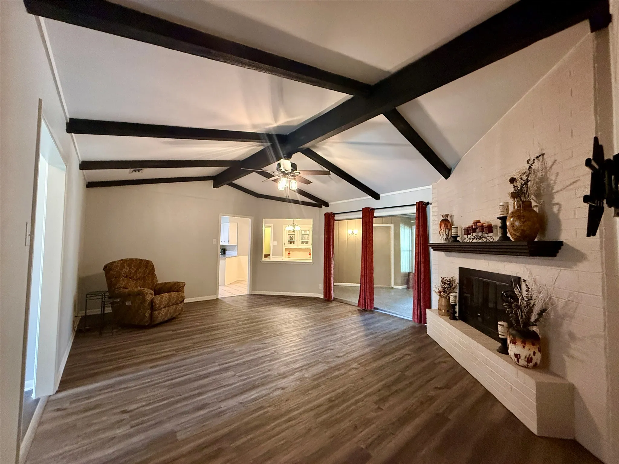 Single Family Residence For Sale in Grayson County , 3005 Anthony Drive, Sherman, Texas 75092, 4 Bedroom, 3 Bathroom, 2 Garage spaces, 2,461 Sqft, built in 1973, Price $359,000, mls#21321683, Real Estate Agent in Sherman, Homes For Sale in Grayson county, Homes For Sale in Sherman, Realtor in Sherman Texas, Real Estate Brokerage Independent Realty Texas, Luminita Cordes Realtor