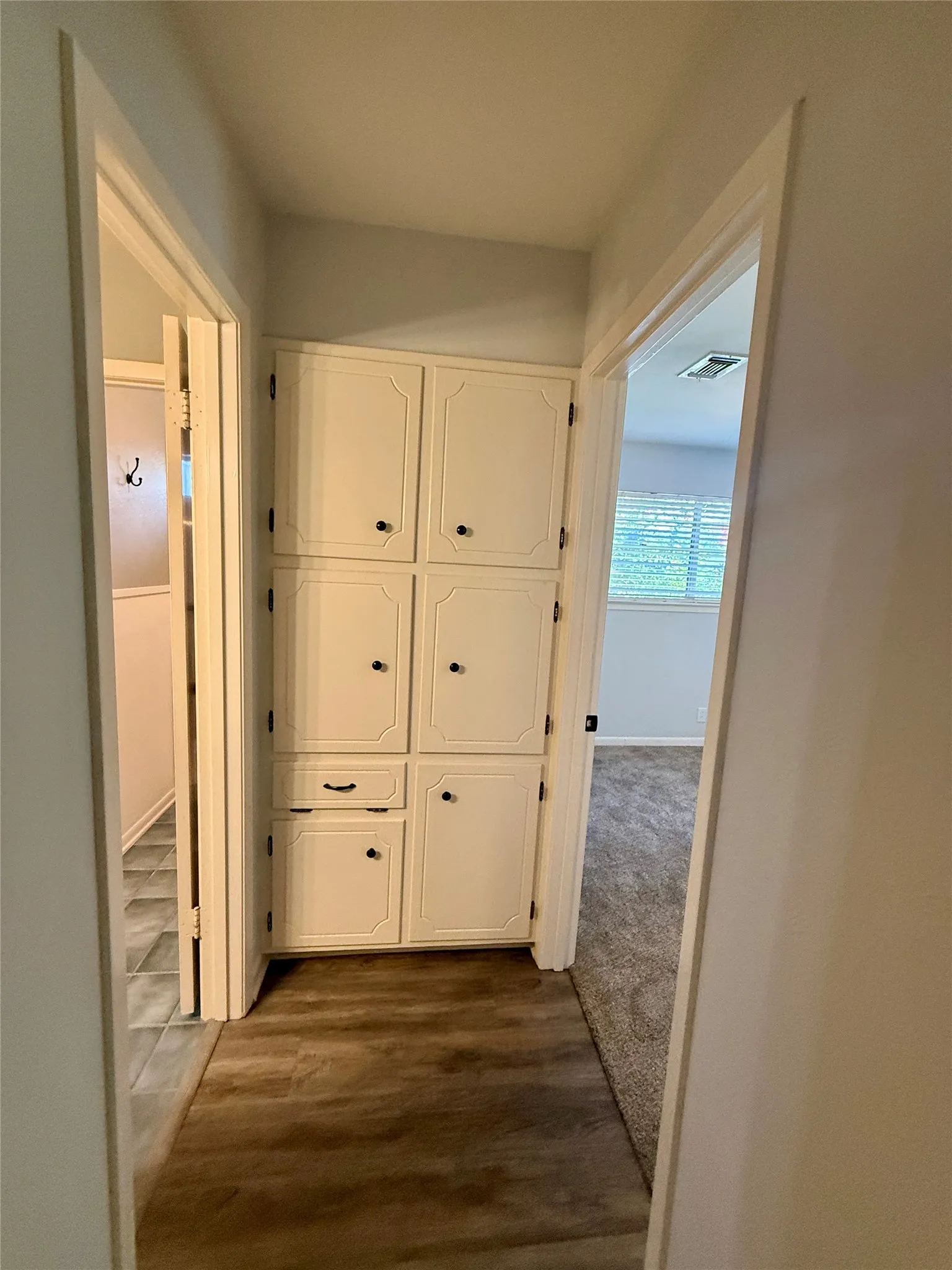 Single Family Residence For Sale in Grayson County , 3005 Anthony Drive, Sherman, Texas 75092, 4 Bedroom, 3 Bathroom, 2 Garage spaces, 2,461 Sqft, built in 1973, Price $359,000, mls#21321683, Real Estate Agent in Sherman, Homes For Sale in Grayson county, Homes For Sale in Sherman, Realtor in Sherman Texas, Real Estate Brokerage Independent Realty Texas, Luminita Cordes Realtor