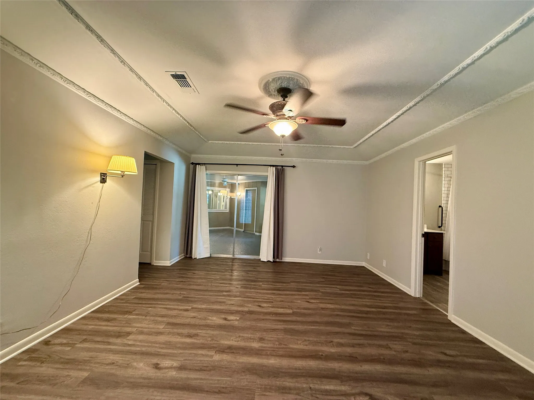 Single Family Residence For Sale in Grayson County , 3005 Anthony Drive, Sherman, Texas 75092, 4 Bedroom, 3 Bathroom, 2 Garage spaces, 2,461 Sqft, built in 1973, Price $359,000, mls#21321683, Real Estate Agent in Sherman, Homes For Sale in Grayson county, Homes For Sale in Sherman, Realtor in Sherman Texas, Real Estate Brokerage Independent Realty Texas, Luminita Cordes Realtor