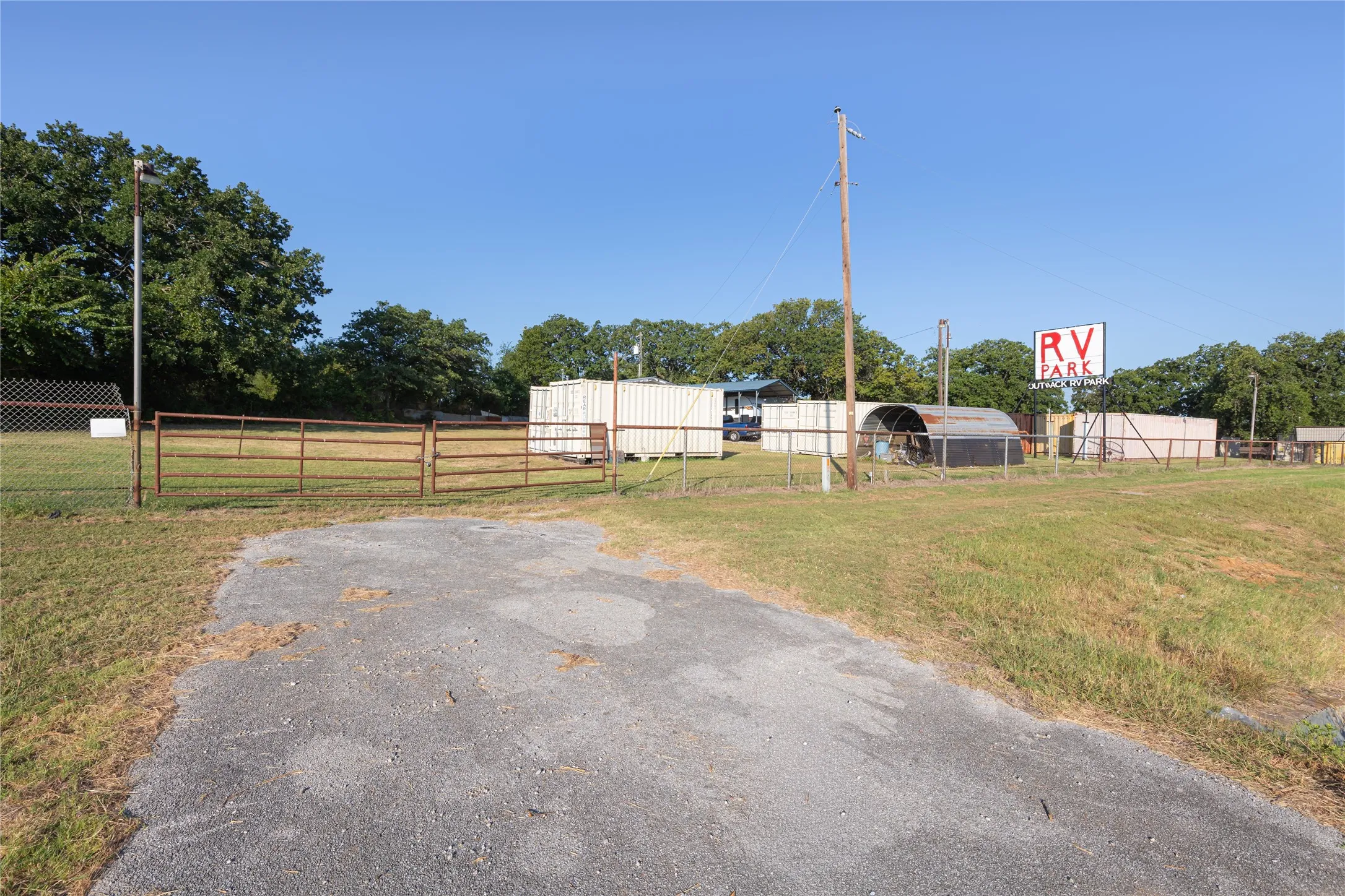 Warehouse For Sale in Parker County , 2520 E Highway 199, Springtown, Texas 76082, 0, 0, Garage spaces, 0 Sqft, built in 2010, mls#21326724, Real Estate Agent in Springtown, Homes For Sale in Parker county, Homes For Sale in Springtown, Realtor in Springtown Texas, Real Estate Brokerage Independent Realty Texas, Luminita Cordes Realtor