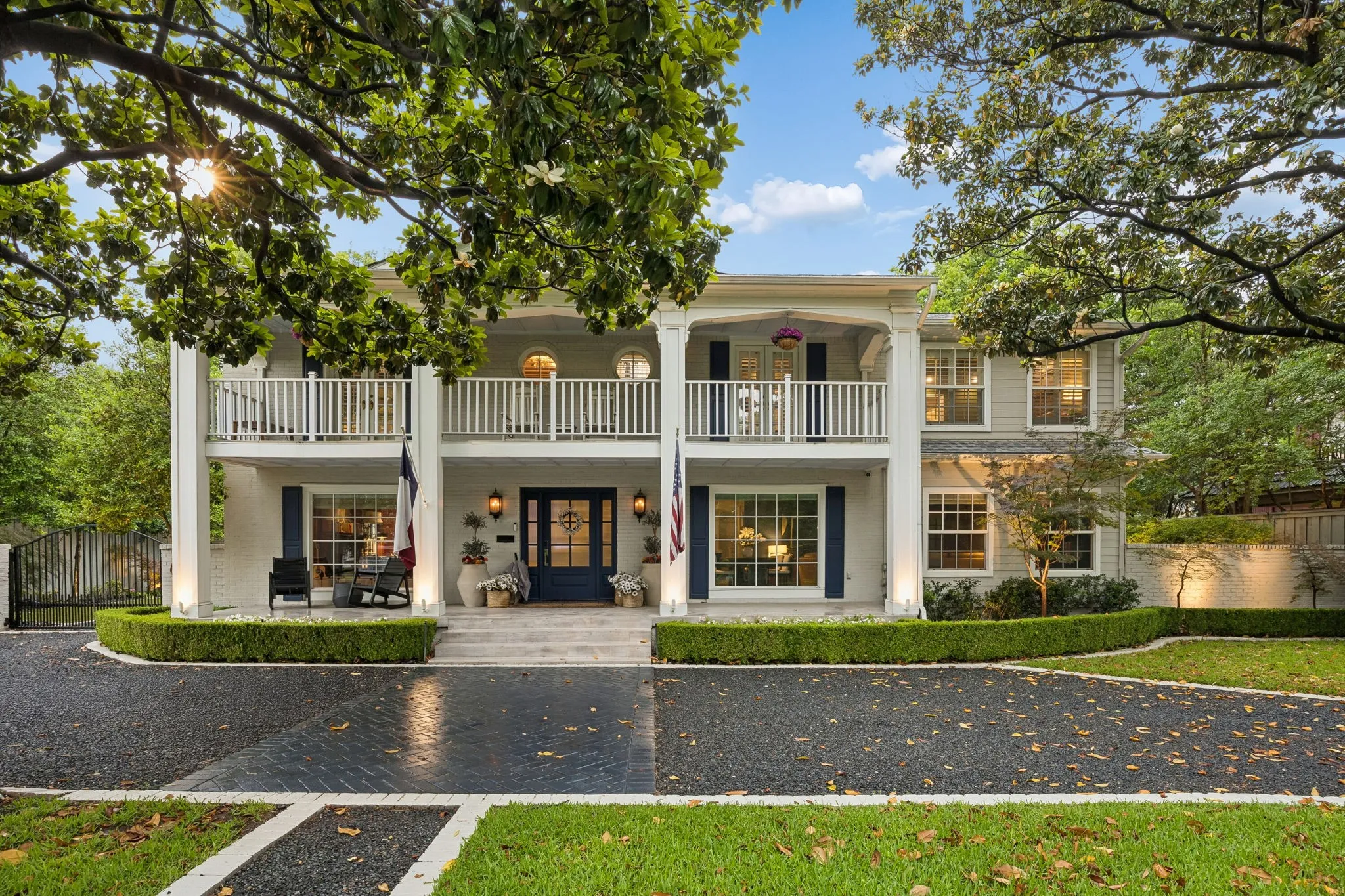 Single Family Residence For Sale in Dallas County , 6671 Gaston Avenue, Dallas, Texas 75214, 4 Bedroom, 4 Bathroom, 2 Garage spaces, 4,446 Sqft, built in 1952, mls#21324104, Real Estate Agent in Dallas, Homes For Sale in Dallas county, Homes For Sale in Dallas, Realtor in Dallas Texas, Real Estate Brokerage Independent Realty Texas, Luminita Cordes Realtor