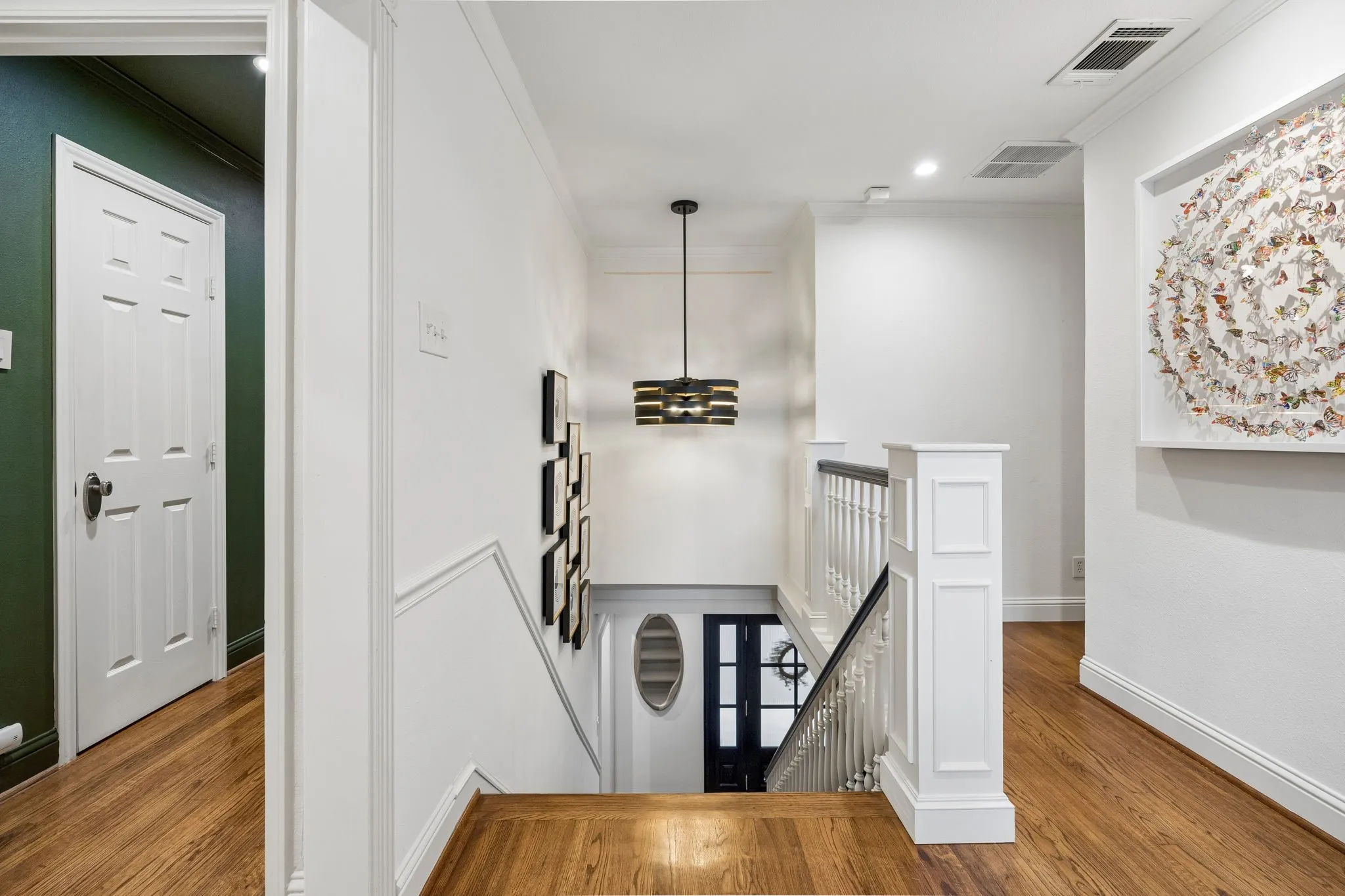 Single Family Residence For Sale in Dallas County , 6671 Gaston Avenue, Dallas, Texas 75214, 4 Bedroom, 4 Bathroom, 2 Garage spaces, 4,446 Sqft, built in 1952, mls#21324104, Real Estate Agent in Dallas, Homes For Sale in Dallas county, Homes For Sale in Dallas, Realtor in Dallas Texas, Real Estate Brokerage Independent Realty Texas, Luminita Cordes Realtor