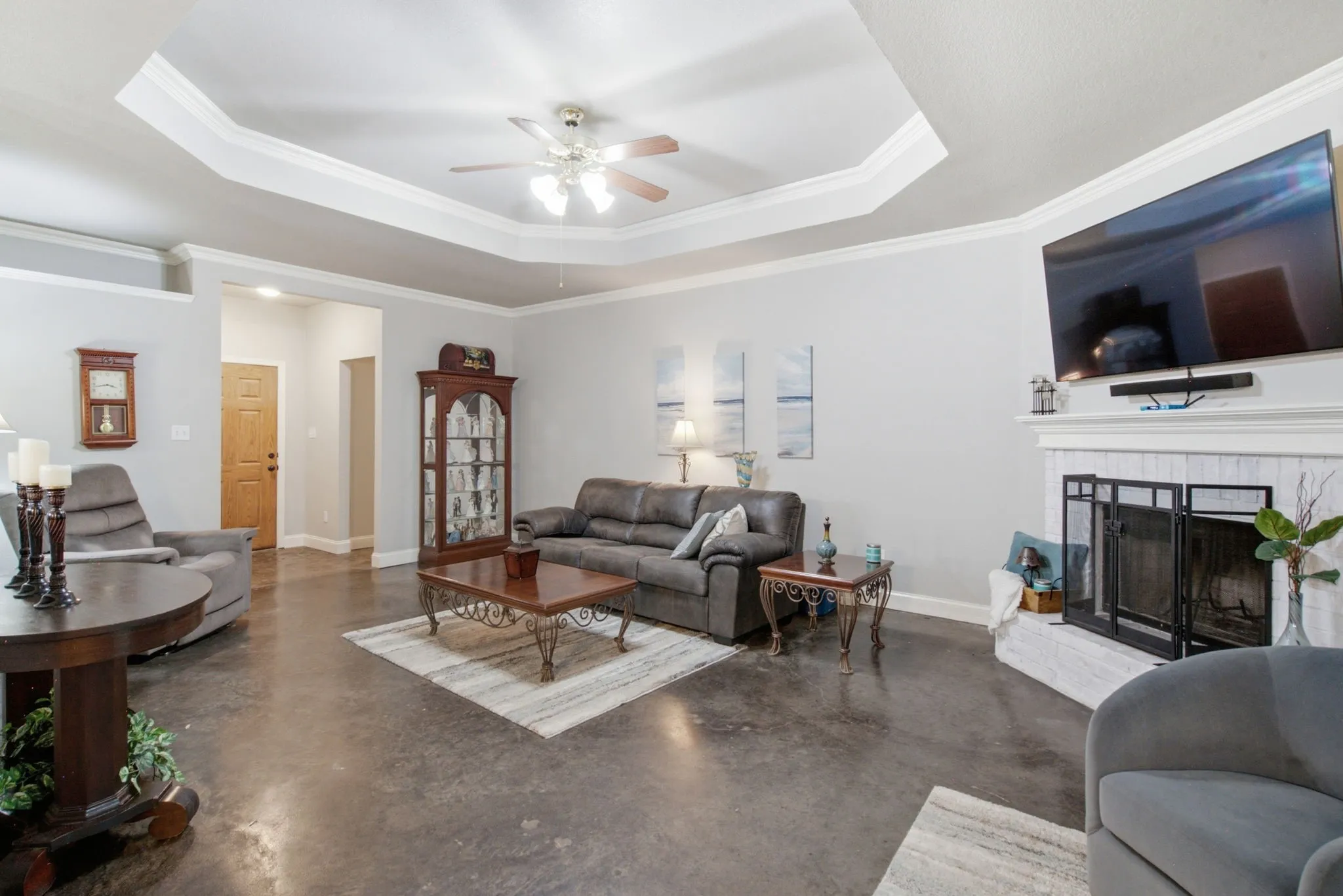 Single Family Residence For Sale in Parker County , 2413 Scotts Meadow Court, Weatherford, Texas 76087, 3 Bedroom, 2 Bathroom, 2 Garage spaces, 1,734 Sqft, built in 2005, mls#21324181, Real Estate Agent in Weatherford, Homes For Sale in Parker county, Homes For Sale in Weatherford, Realtor in Weatherford Texas, Real Estate Brokerage Independent Realty Texas, Luminita Cordes Realtor
