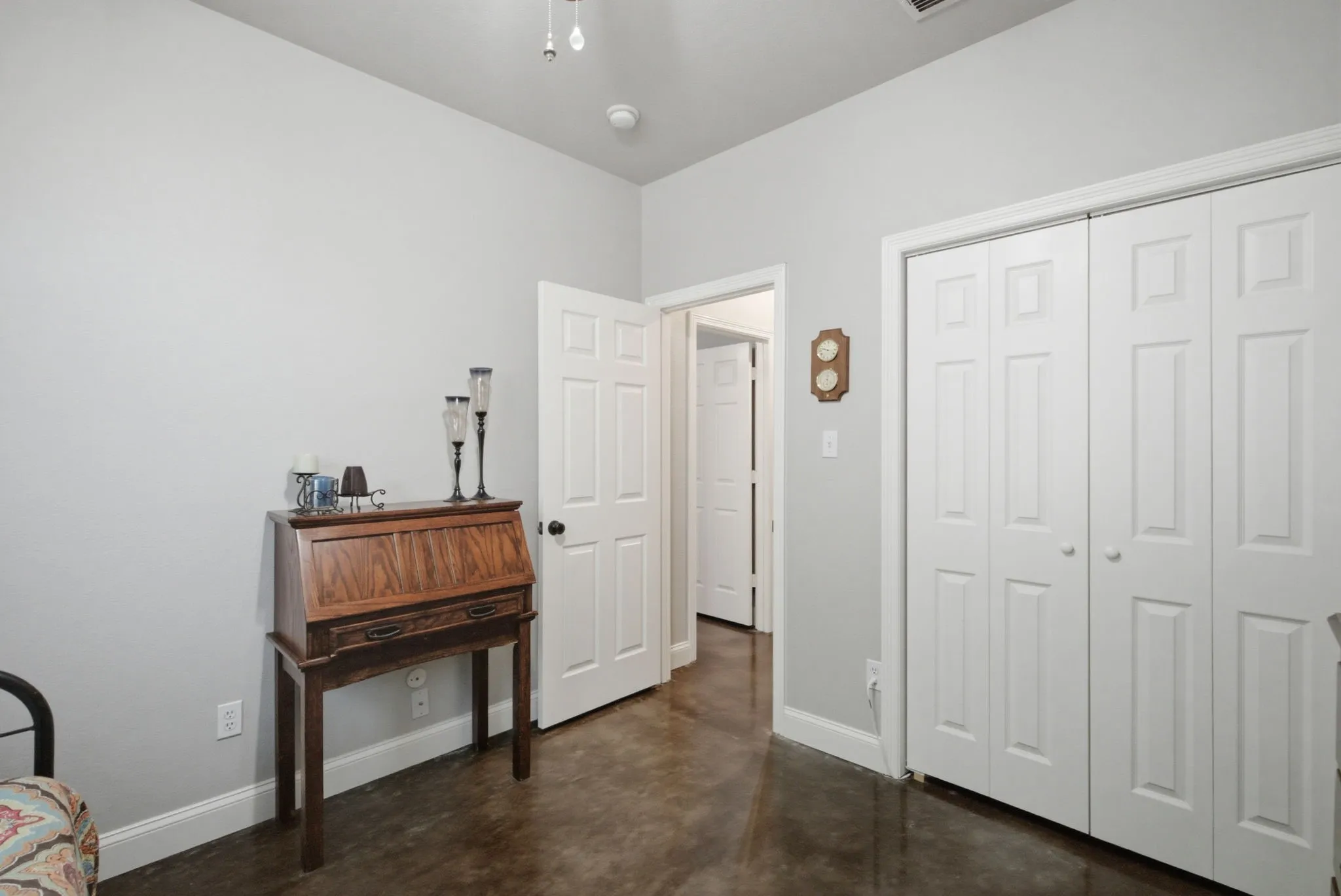 Single Family Residence For Sale in Parker County , 2413 Scotts Meadow Court, Weatherford, Texas 76087, 3 Bedroom, 2 Bathroom, 2 Garage spaces, 1,734 Sqft, built in 2005, mls#21324181, Real Estate Agent in Weatherford, Homes For Sale in Parker county, Homes For Sale in Weatherford, Realtor in Weatherford Texas, Real Estate Brokerage Independent Realty Texas, Luminita Cordes Realtor