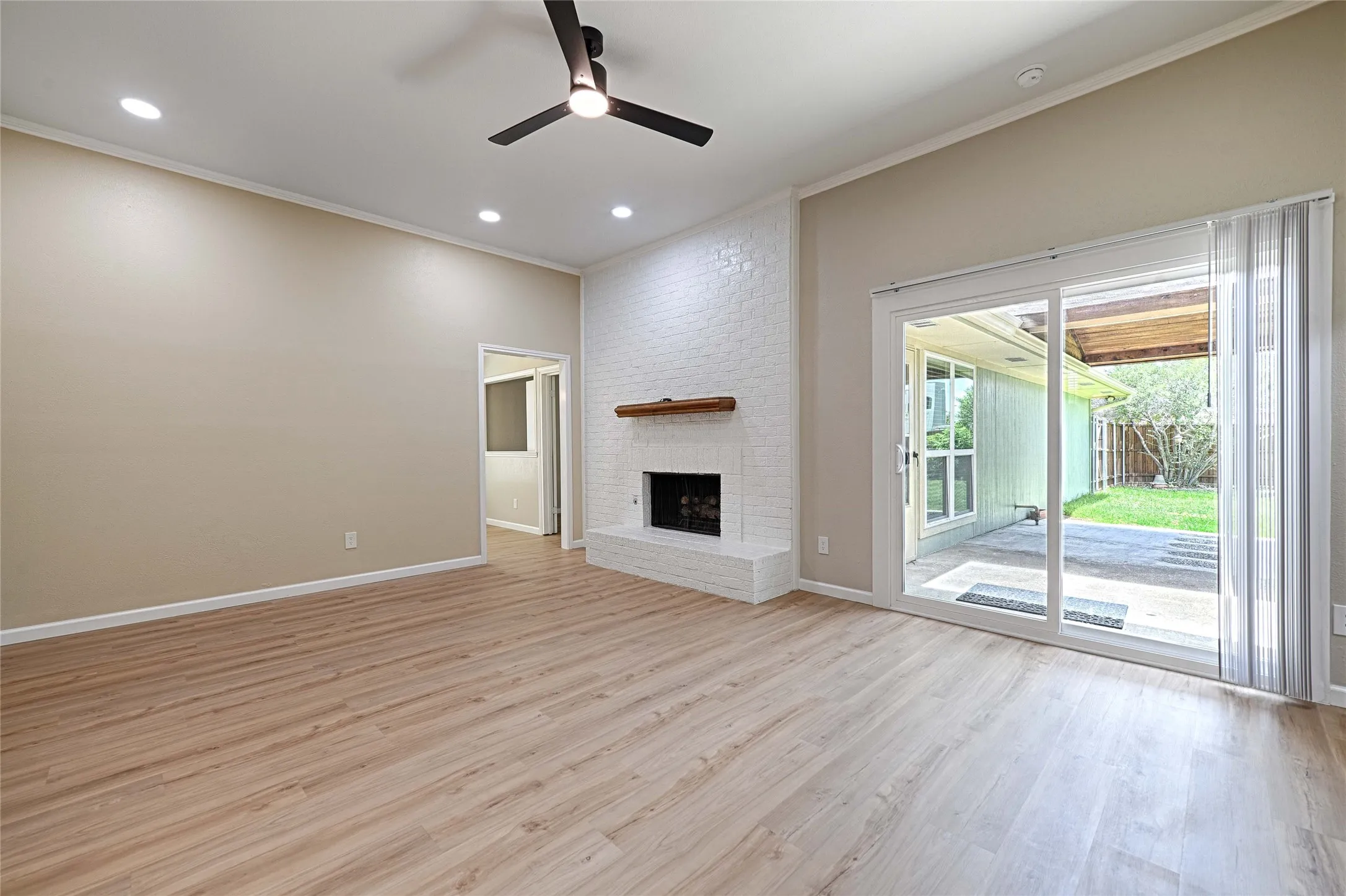 Single Family Residence For Sale in Denton County , 1610 Belltower Court, Lewisville, Texas 75067, 3 Bedroom, 2 Bathroom, 2 Garage spaces, 1,916 Sqft, built in 1987, mls#21318142, Real Estate Agent in Lewisville, Homes For Sale in Denton county, Homes For Sale in Lewisville, Realtor in Lewisville Texas, Real Estate Brokerage Independent Realty Texas, Luminita Cordes Realtor