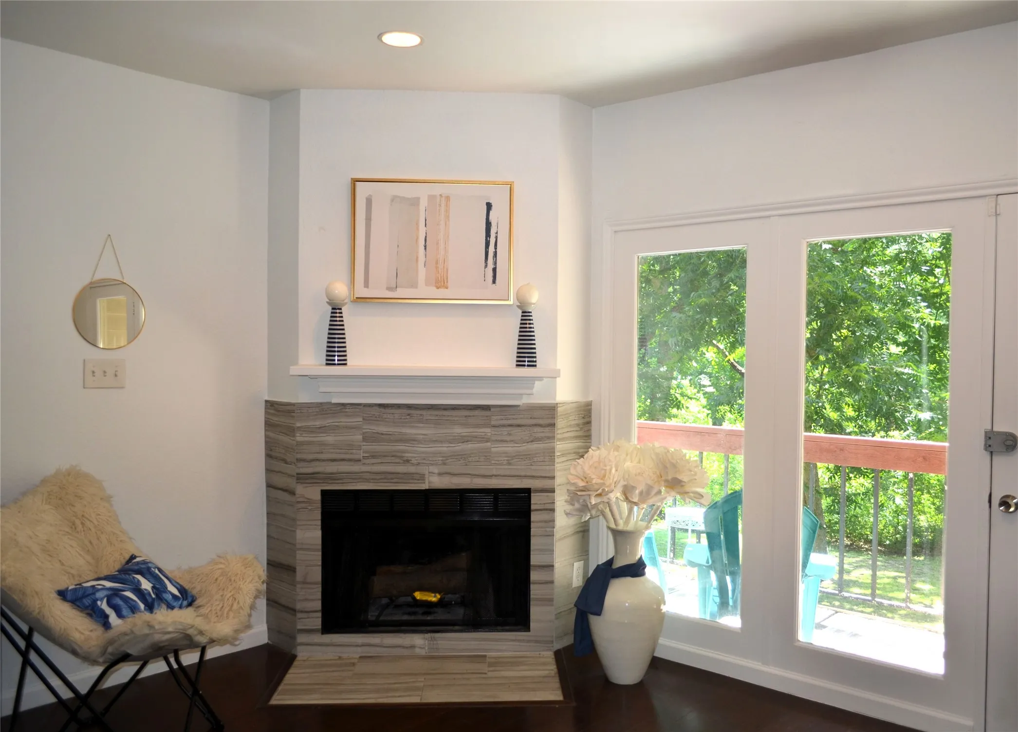 Condominium For Sale in Dallas County , 7660 Skillman Street 401, Dallas, Texas 75231, 1 Bedroom, 2 Bathroom, 1 Garage spaces, 616 Sqft, built in 1983, Price $115,000, mls#21315461, Real Estate Agent in Dallas, Homes For Sale in Dallas county, Homes For Sale in Dallas, Realtor in Dallas Texas, Real Estate Brokerage Independent Realty Texas, Luminita Cordes Realtor
