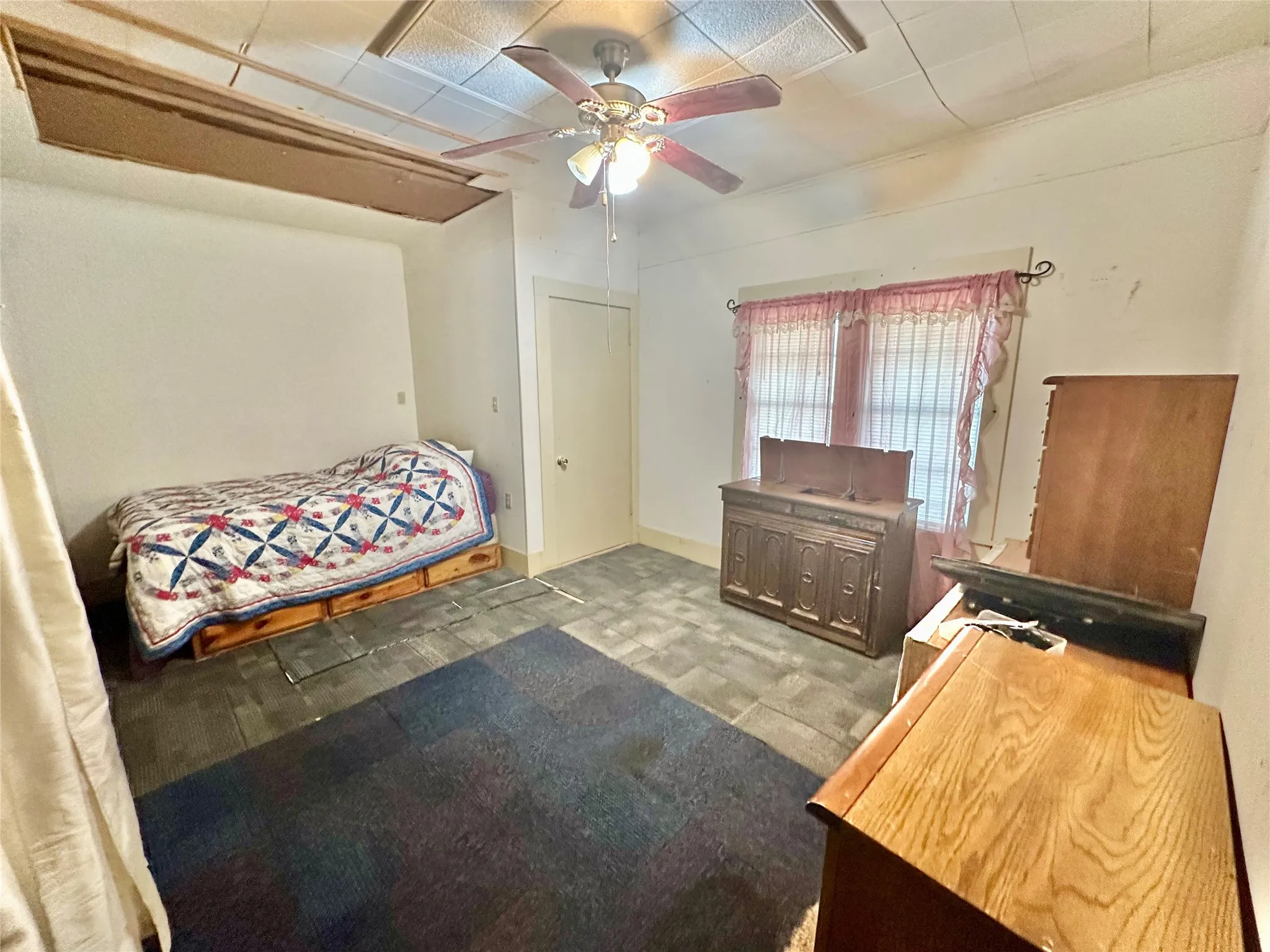 Single Family Residence For Sale in Eastland County , 423 Strawn Road, Ranger, Texas 76470, 3 Bedrooms, 2 Bathrooms, Garage spaces, 1,752 Sqft, built in 1938, Price $200,000, mls#21326028, Real Estate Agent in Ranger, Homes For Sale in Eastland county, Homes For Sale in Ranger, Realtor in Ranger Texas, Real Estate Brokerage Independent Realty Texas, Luminita Cordes Realtor