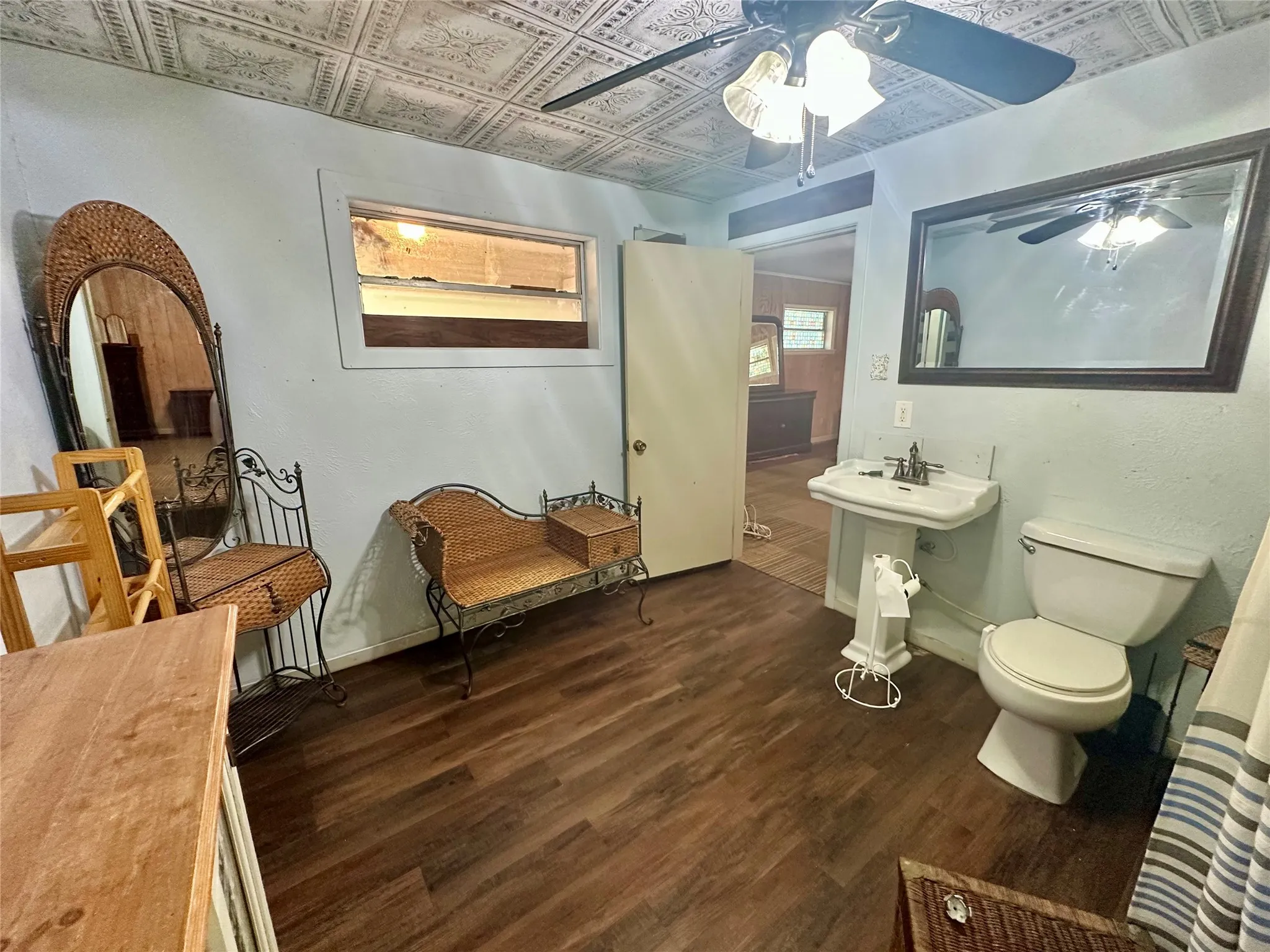 Single Family Residence For Sale in Eastland County , 423 Strawn Road, Ranger, Texas 76470, 3 Bedrooms, 2 Bathrooms, Garage spaces, 1,752 Sqft, built in 1938, Price $200,000, mls#21326028, Real Estate Agent in Ranger, Homes For Sale in Eastland county, Homes For Sale in Ranger, Realtor in Ranger Texas, Real Estate Brokerage Independent Realty Texas, Luminita Cordes Realtor