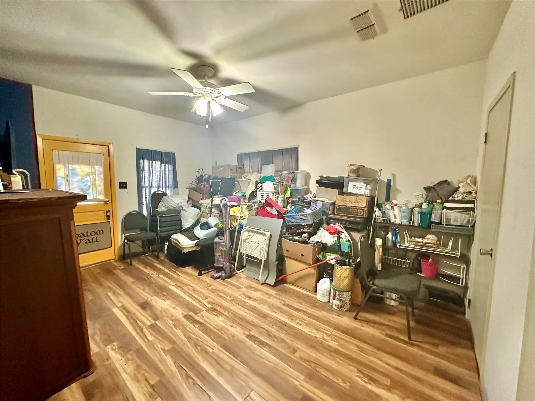 Single Family Residence For Sale in Eastland County , 423 Strawn Road, Ranger, Texas 76470, 3 Bedrooms, 2 Bathrooms, Garage spaces, 1,752 Sqft, built in 1938, Price $200,000, mls#21326028, Real Estate Agent in Ranger, Homes For Sale in Eastland county, Homes For Sale in Ranger, Realtor in Ranger Texas, Real Estate Brokerage Independent Realty Texas, Luminita Cordes Realtor