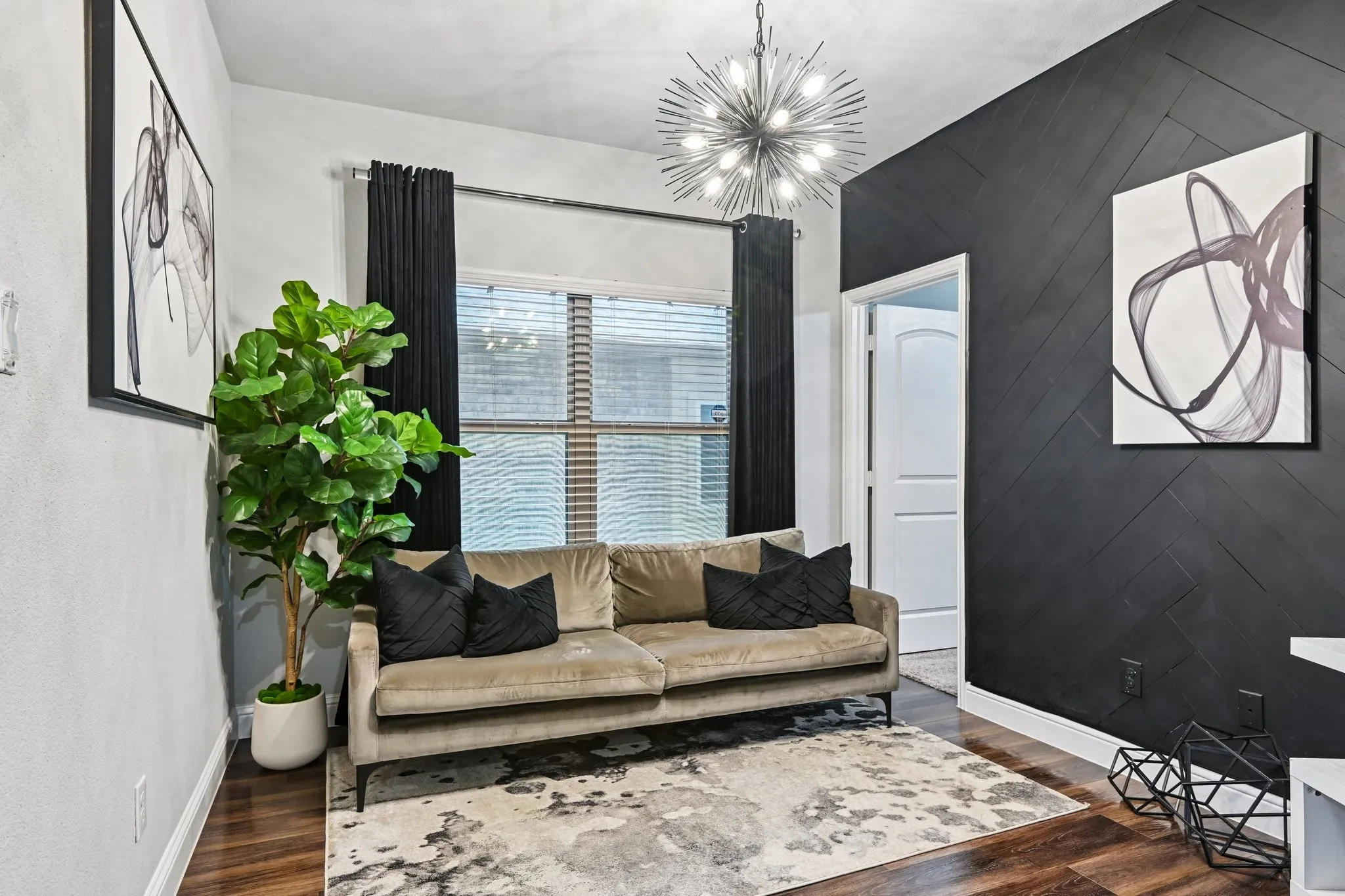 Single Family Residence For Sale in Ellis County , 113 Cool Meadows Lane, Red Oak, Texas 75154, 4 Bedroom, 2 Bathroom, 2 Garage spaces, 2,220 Sqft, built in 2019, mls#21325120, Real Estate Agent in Red Oak, Homes For Sale in Ellis county, Homes For Sale in Red Oak, Realtor in Red Oak Texas, Real Estate Brokerage Independent Realty Texas, Luminita Cordes Realtor