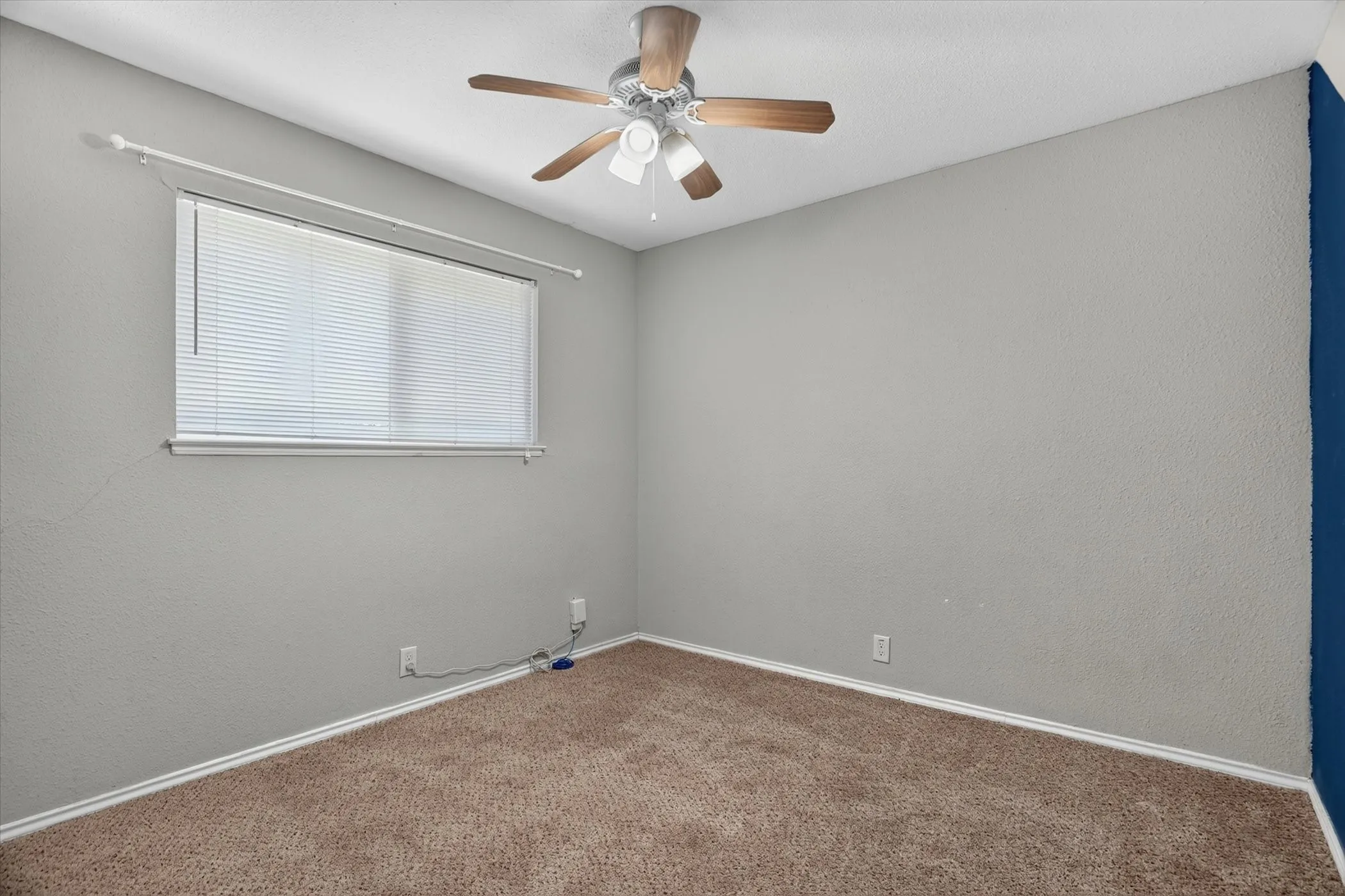 Single Family Residence For Sale in Parker County , 186 Garnet Road, Springtown, Texas 76082, 3 Bedroom, 1 Bathroom, 1 Garage spaces, 932 Sqft, built in 0, mls#21326472, Real Estate Agent in Springtown, Homes For Sale in Parker county, Homes For Sale in Springtown, Realtor in Springtown Texas, Real Estate Brokerage Independent Realty Texas, Luminita Cordes Realtor