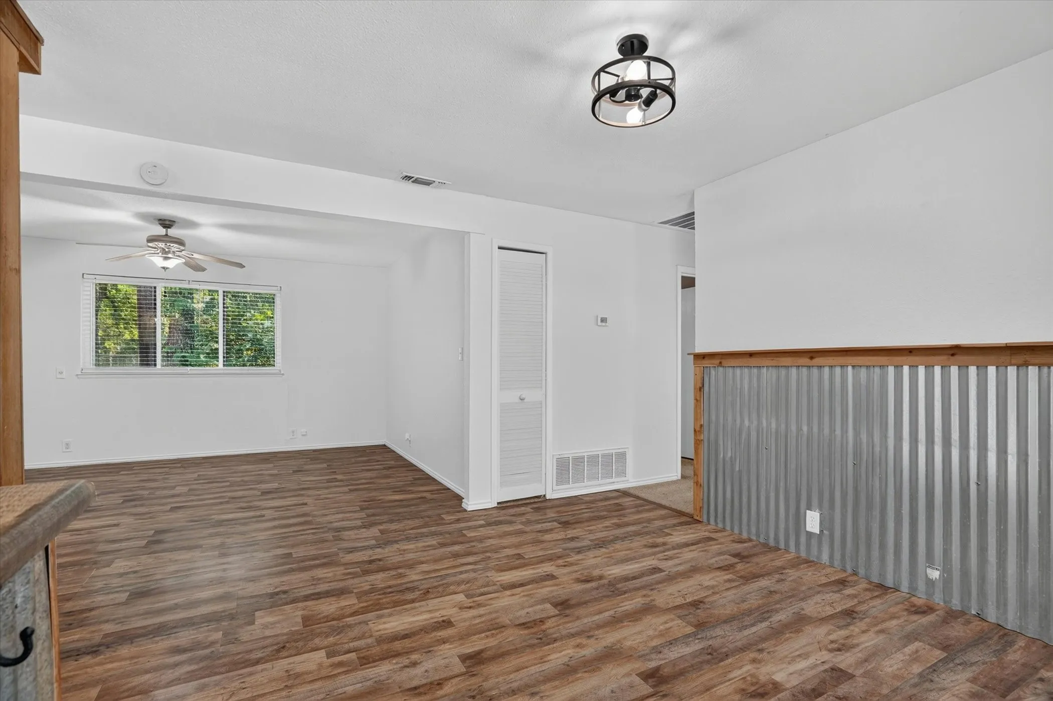 Single Family Residence For Sale in Parker County , 186 Garnet Road, Springtown, Texas 76082, 3 Bedroom, 1 Bathroom, 1 Garage spaces, 932 Sqft, built in 0, mls#21326472, Real Estate Agent in Springtown, Homes For Sale in Parker county, Homes For Sale in Springtown, Realtor in Springtown Texas, Real Estate Brokerage Independent Realty Texas, Luminita Cordes Realtor