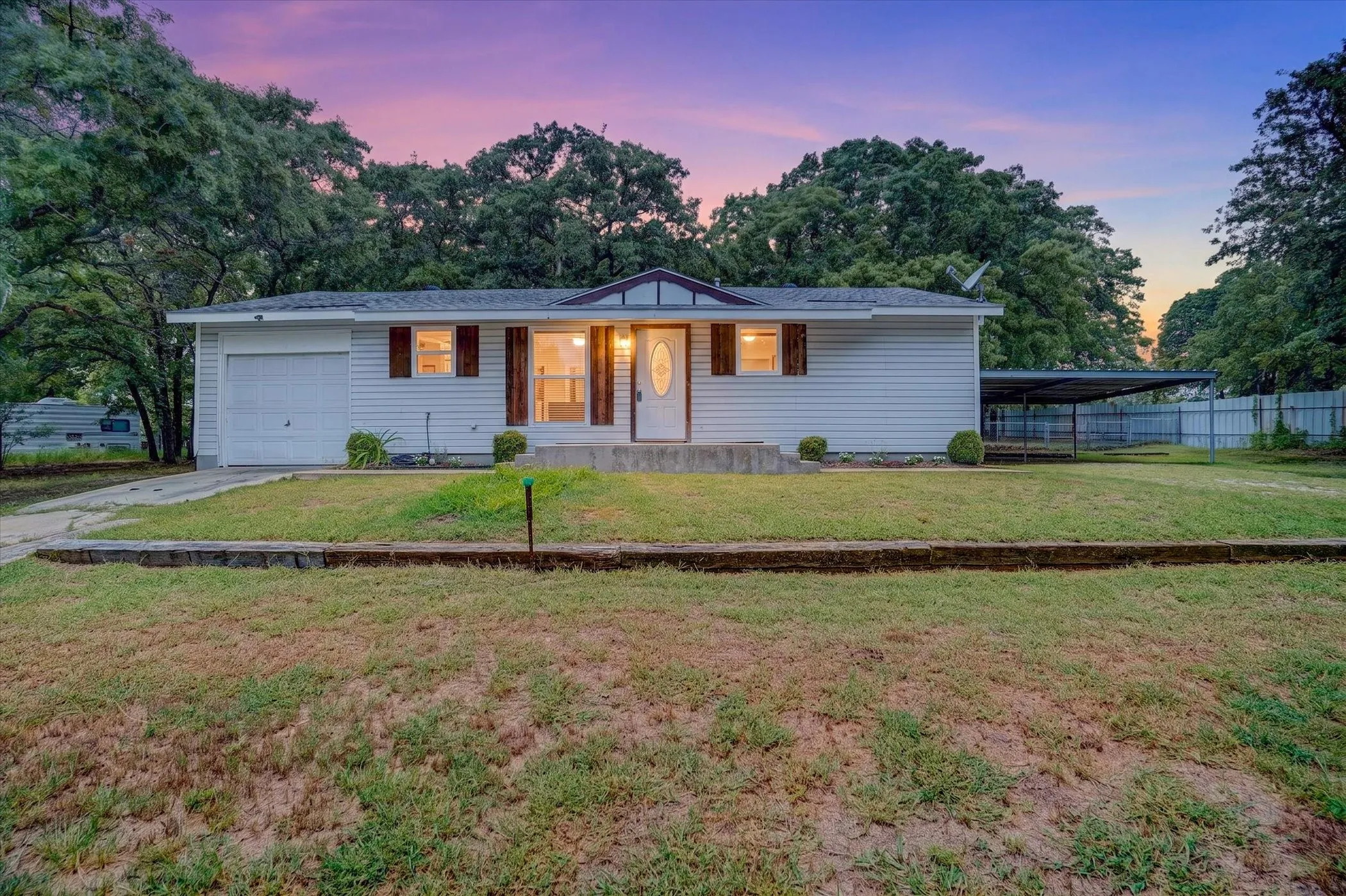 Single Family Residence For Sale in Parker County , 186 Garnet Road, Springtown, Texas 76082, 3 Bedroom, 1 Bathroom, 1 Garage spaces, 932 Sqft, built in 0, mls#21326472, Real Estate Agent in Springtown, Homes For Sale in Parker county, Homes For Sale in Springtown, Realtor in Springtown Texas, Real Estate Brokerage Independent Realty Texas, Luminita Cordes Realtor