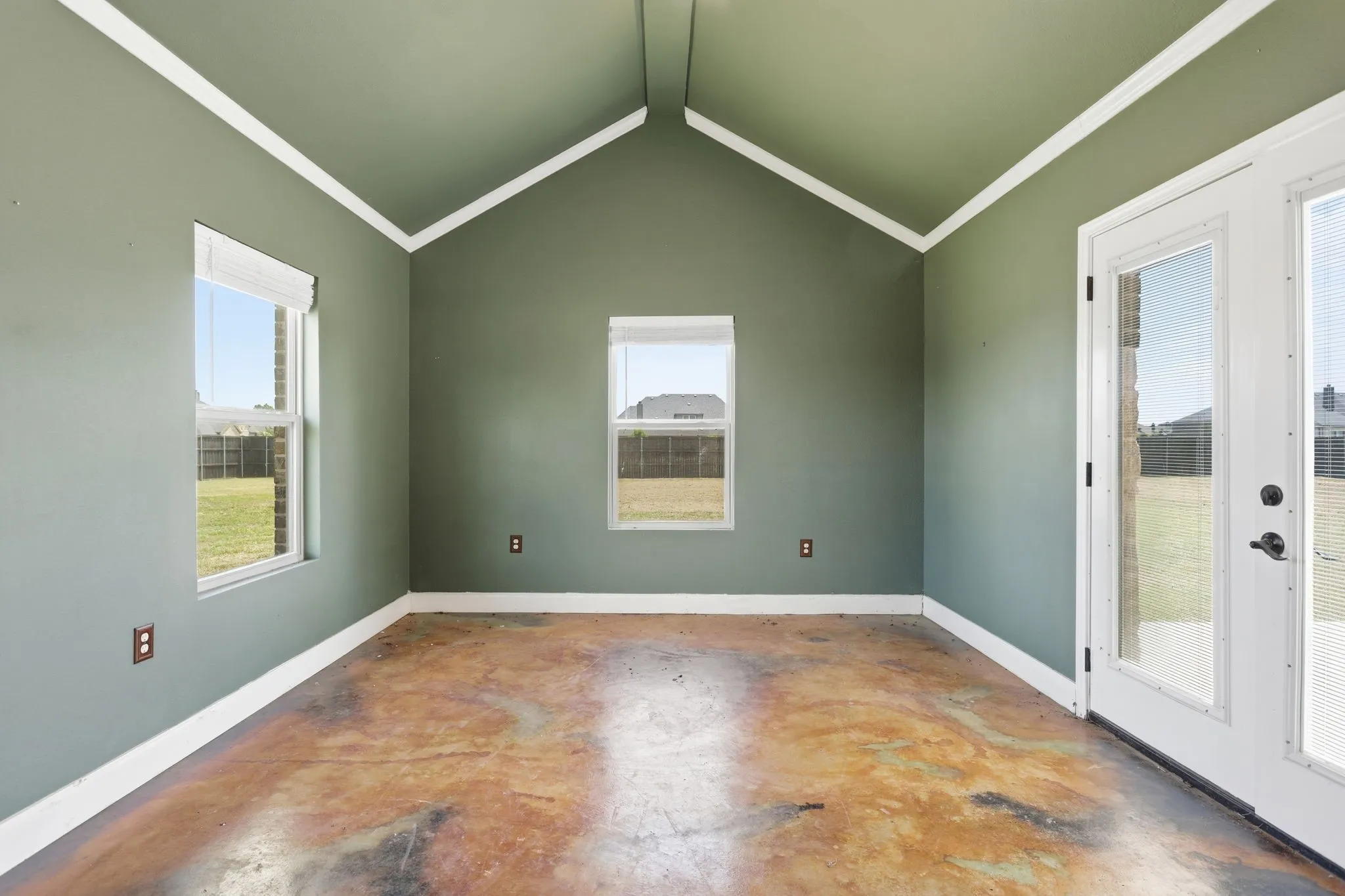 Single Family Residence For Sale in Ellis County , 8260 Faithful Drive, Waxahachie, Texas 75167, 4 Bedroom, 4 Bathroom, 6 Garage spaces, 3,096 Sqft, built in 2019, mls#21321774, Real Estate Agent in Waxahachie, Homes For Sale in Ellis county, Homes For Sale in Waxahachie, Realtor in Waxahachie Texas, Real Estate Brokerage Independent Realty Texas, Luminita Cordes Realtor