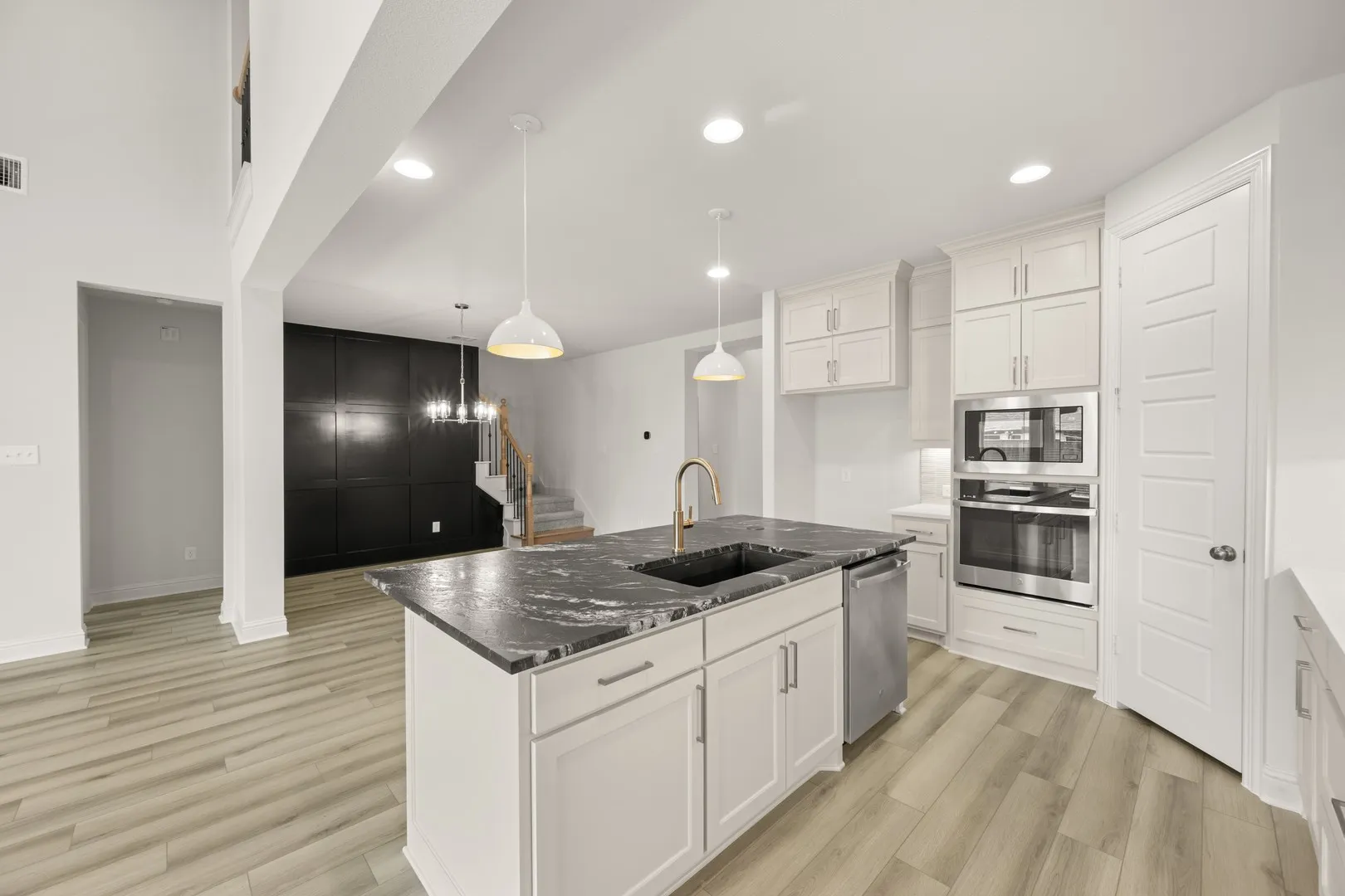 4638 Sweeprange- Kitchen-4