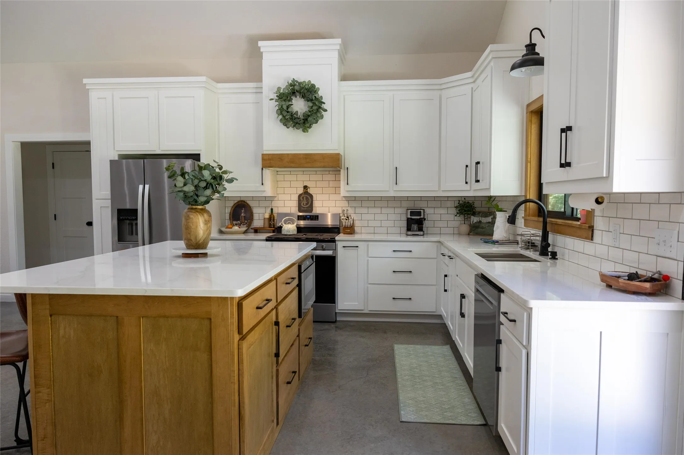 Single Family Residence For Sale in Lamar County , 1756 County Road 45080 Road, Powderly, Texas 75473, 3 Bedrooms, 3 Bathrooms, Garage spaces, 2,031 Sqft, built in 2024, Price $555,555, mls#21326873, Real Estate Agent in Powderly, Homes For Sale in Lamar county, Homes For Sale in Powderly, Realtor in Powderly Texas, Real Estate Brokerage Independent Realty Texas, Luminita Cordes Realtor