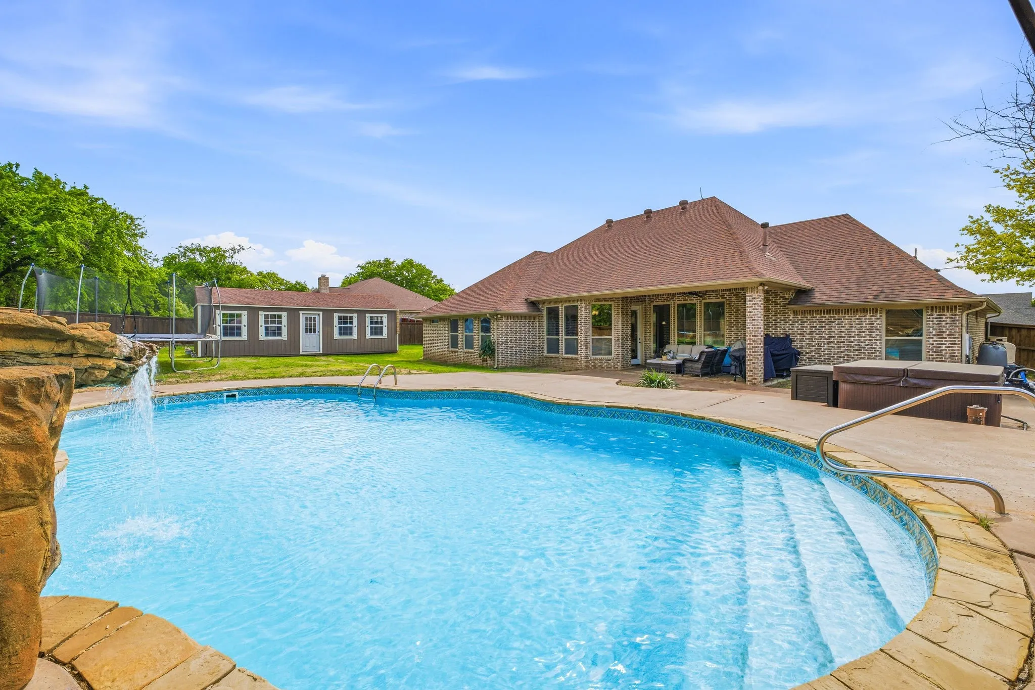 Single Family Residence For Sale in Erath County , 1035 Walking Horse Drive, Stephenville, Texas 76401, 4 Bedroom, 3 Bathroom, 2 Garage spaces, 2,306 Sqft, built in 2014, mls#21326870, Real Estate Agent in Stephenville, Homes For Sale in Erath county, Homes For Sale in Stephenville, Realtor in Stephenville Texas, Real Estate Brokerage Independent Realty Texas, Luminita Cordes Realtor