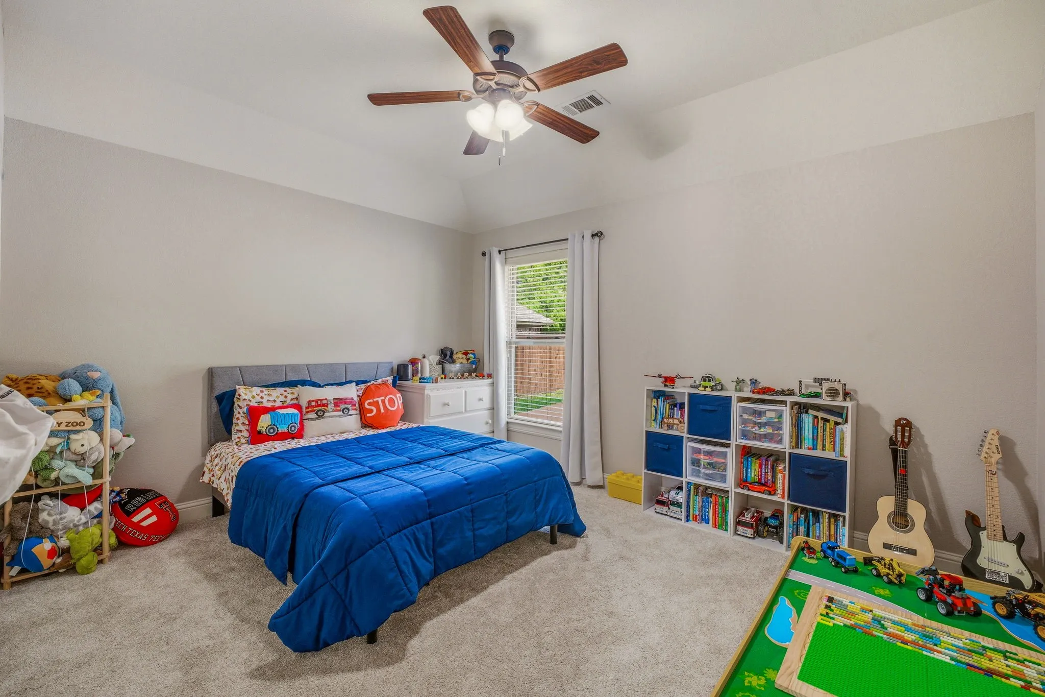 Single Family Residence For Sale in Erath County , 1035 Walking Horse Drive, Stephenville, Texas 76401, 4 Bedroom, 3 Bathroom, 2 Garage spaces, 2,306 Sqft, built in 2014, mls#21326870, Real Estate Agent in Stephenville, Homes For Sale in Erath county, Homes For Sale in Stephenville, Realtor in Stephenville Texas, Real Estate Brokerage Independent Realty Texas, Luminita Cordes Realtor